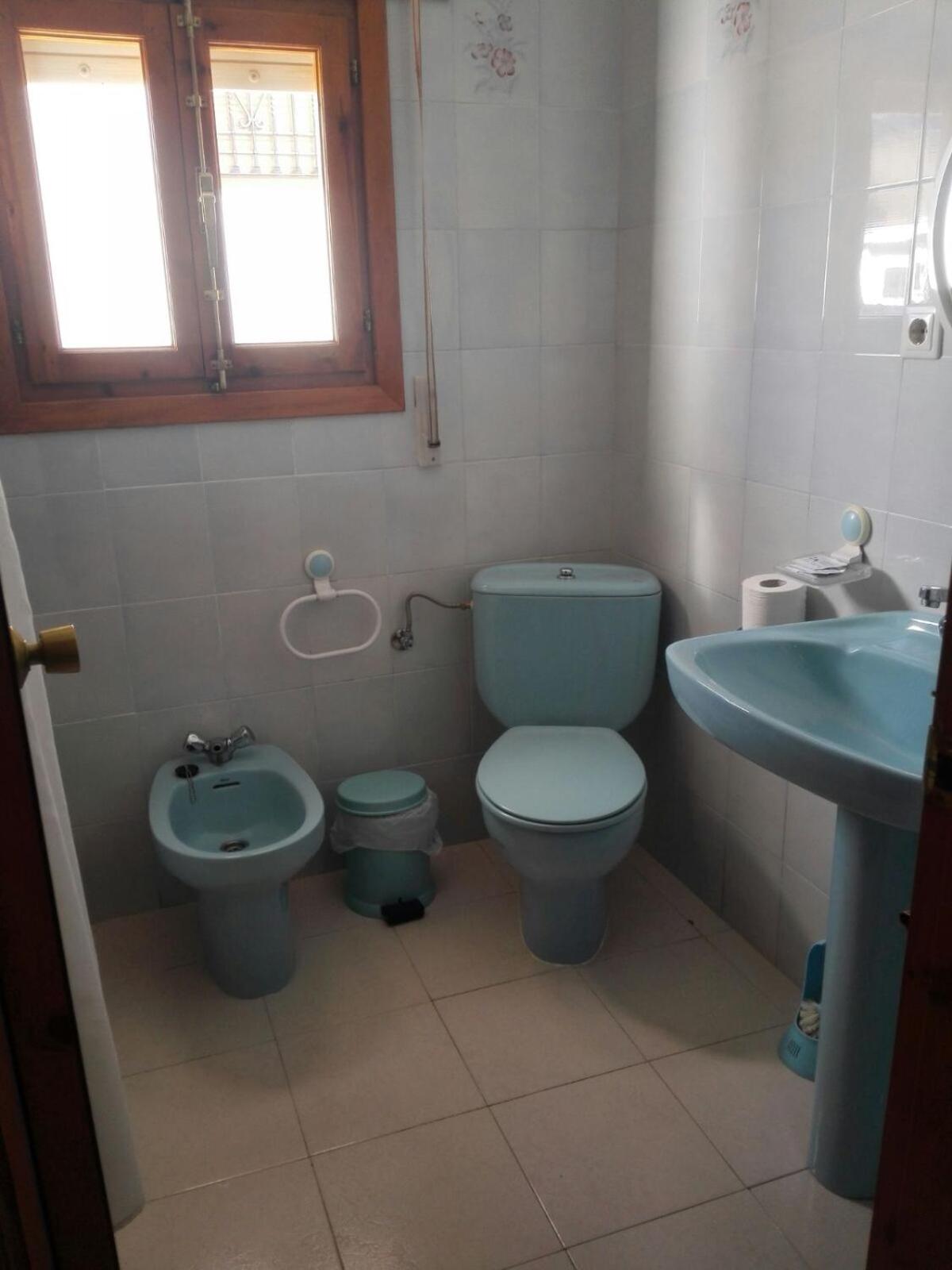 Triple Room with Bathroom - Photo 2