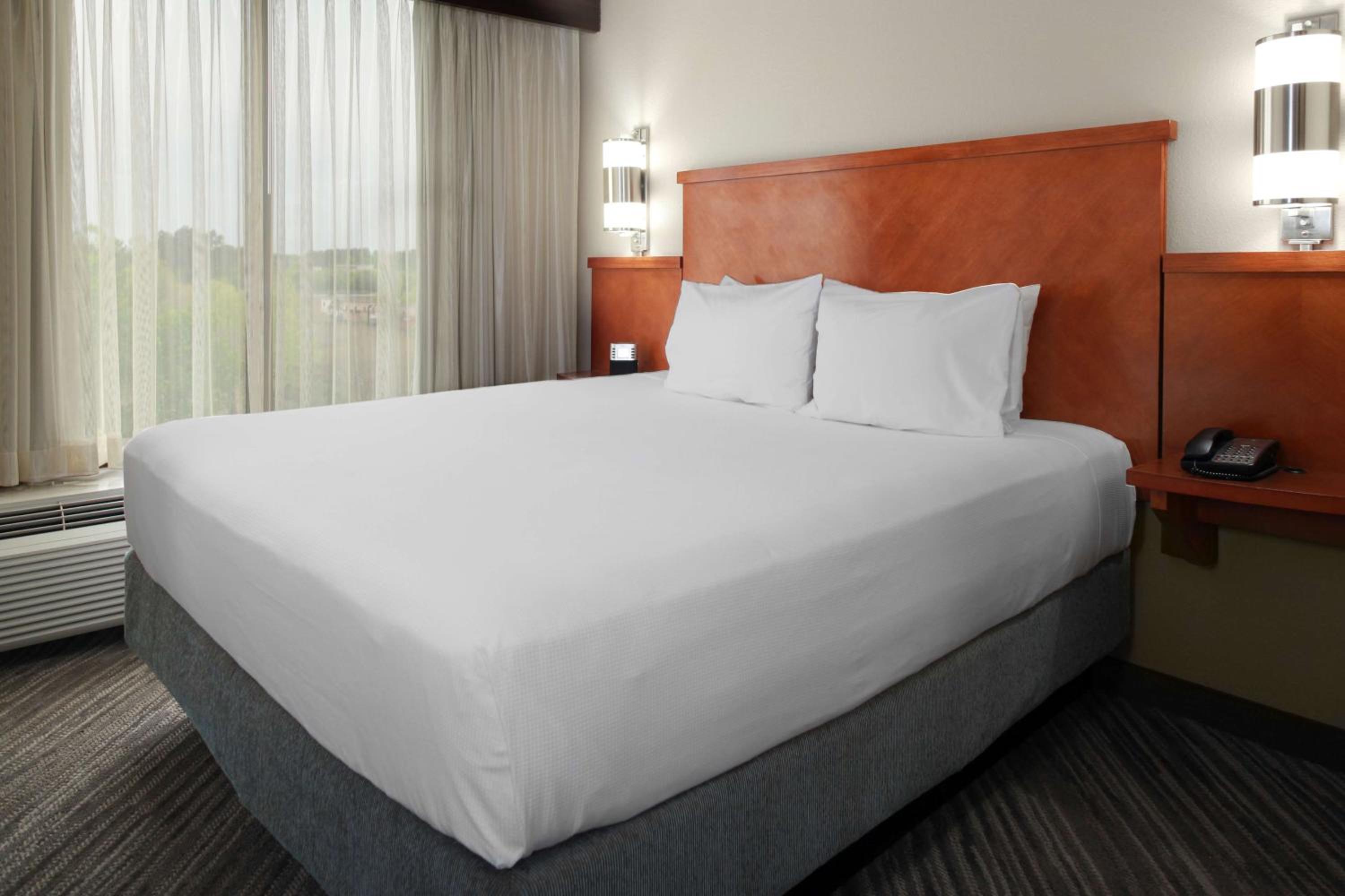King Room with Sofa Bed - High Floor - Photo 2