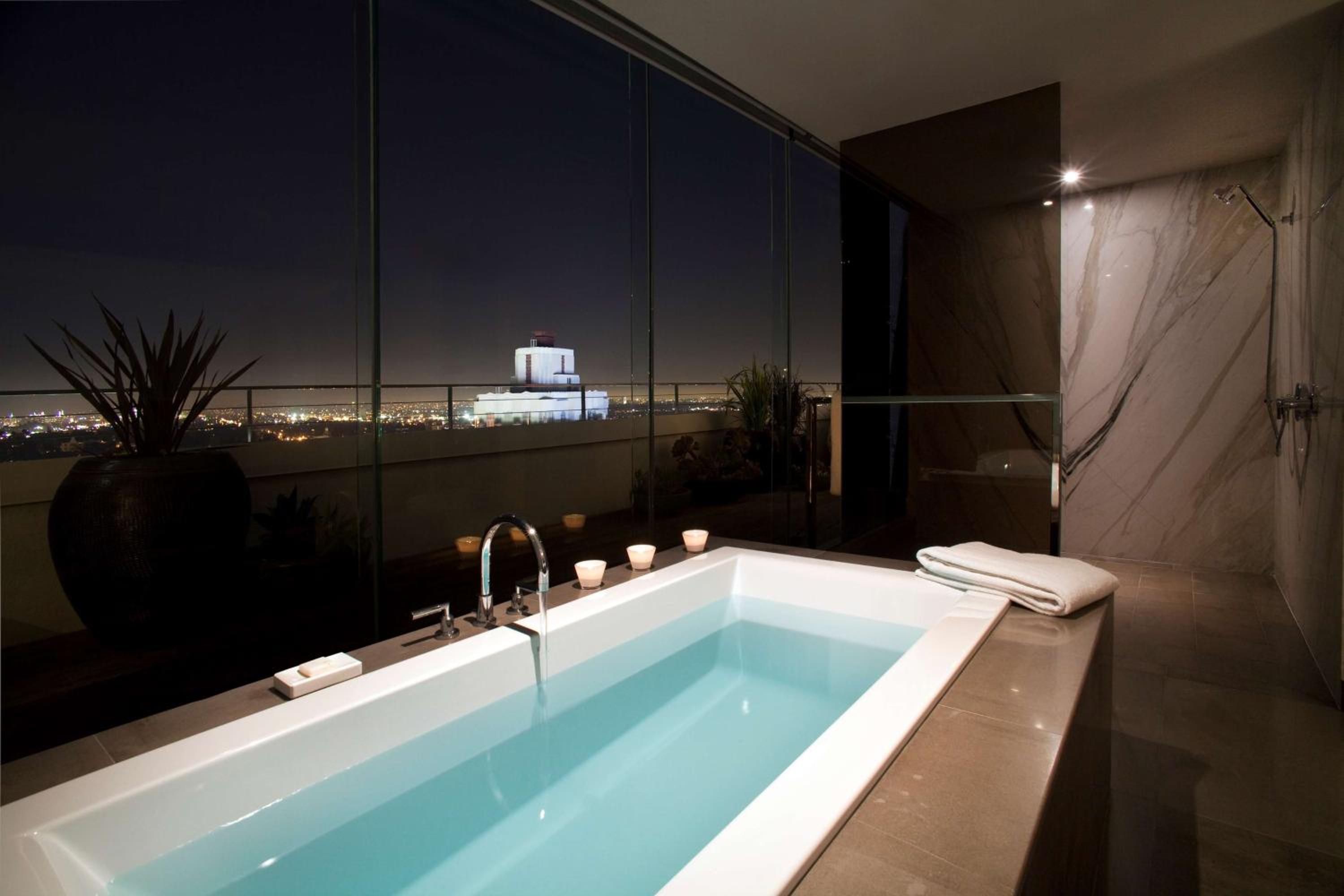 Penthouse Suite
