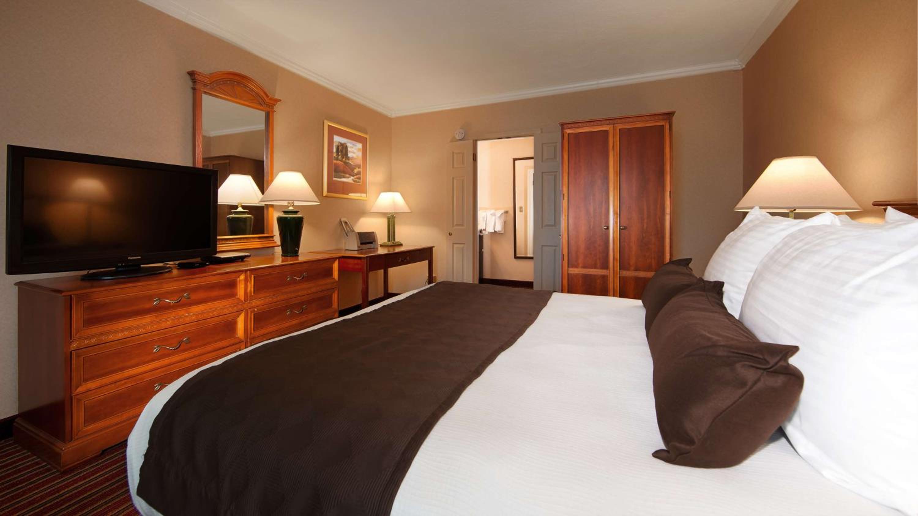 Executive King Room - Non-Smoking