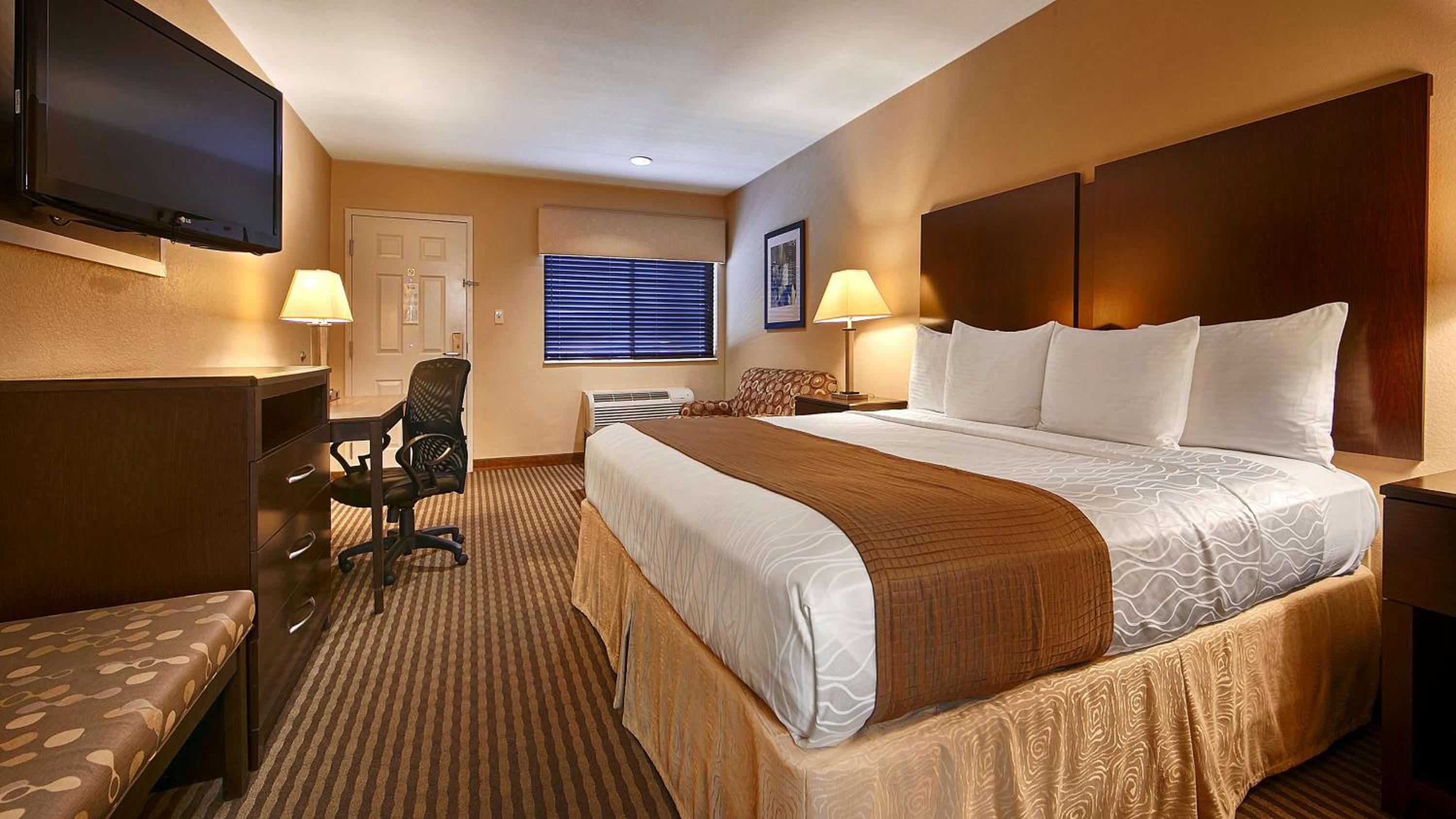 King Room - Disability Access - Non Smoking - Photo 1