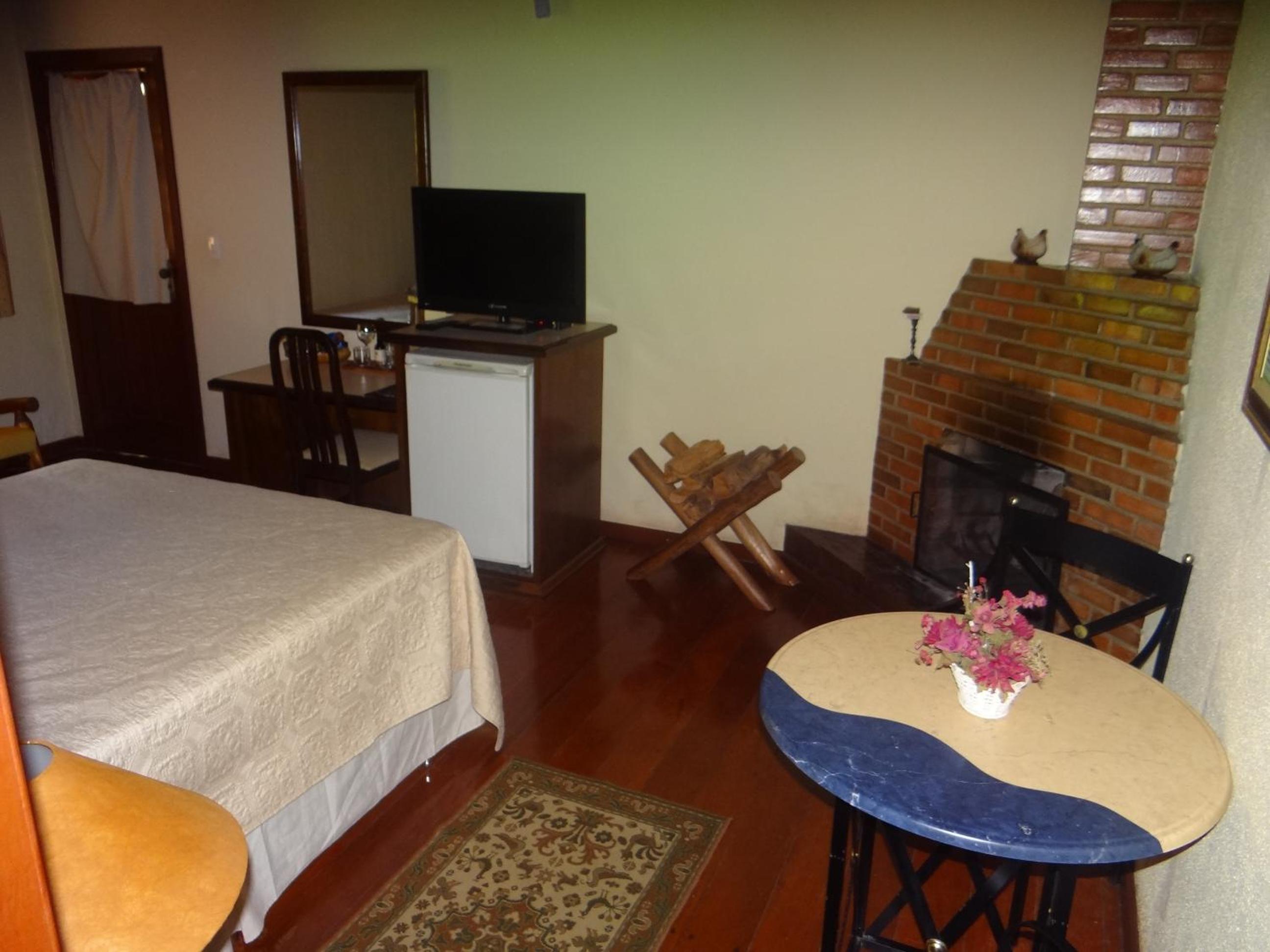 Standard Triple Room photo 3