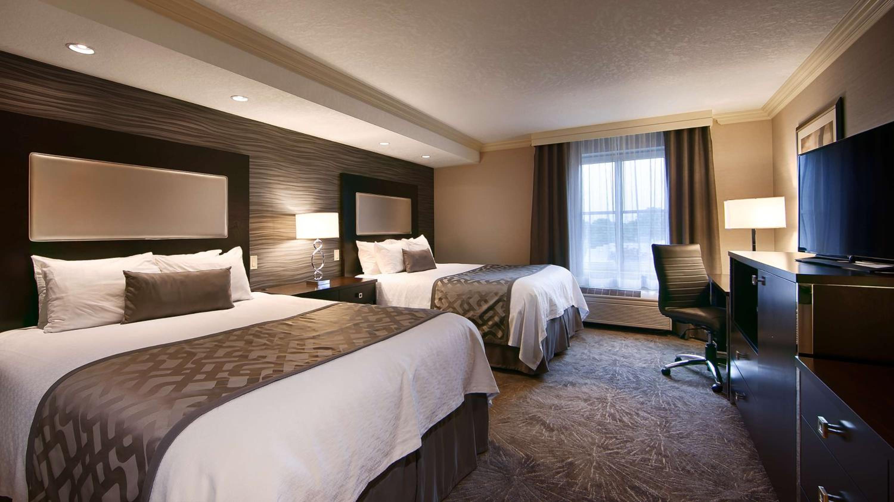 Queen Room with Two Queen Beds - Non-Smoking