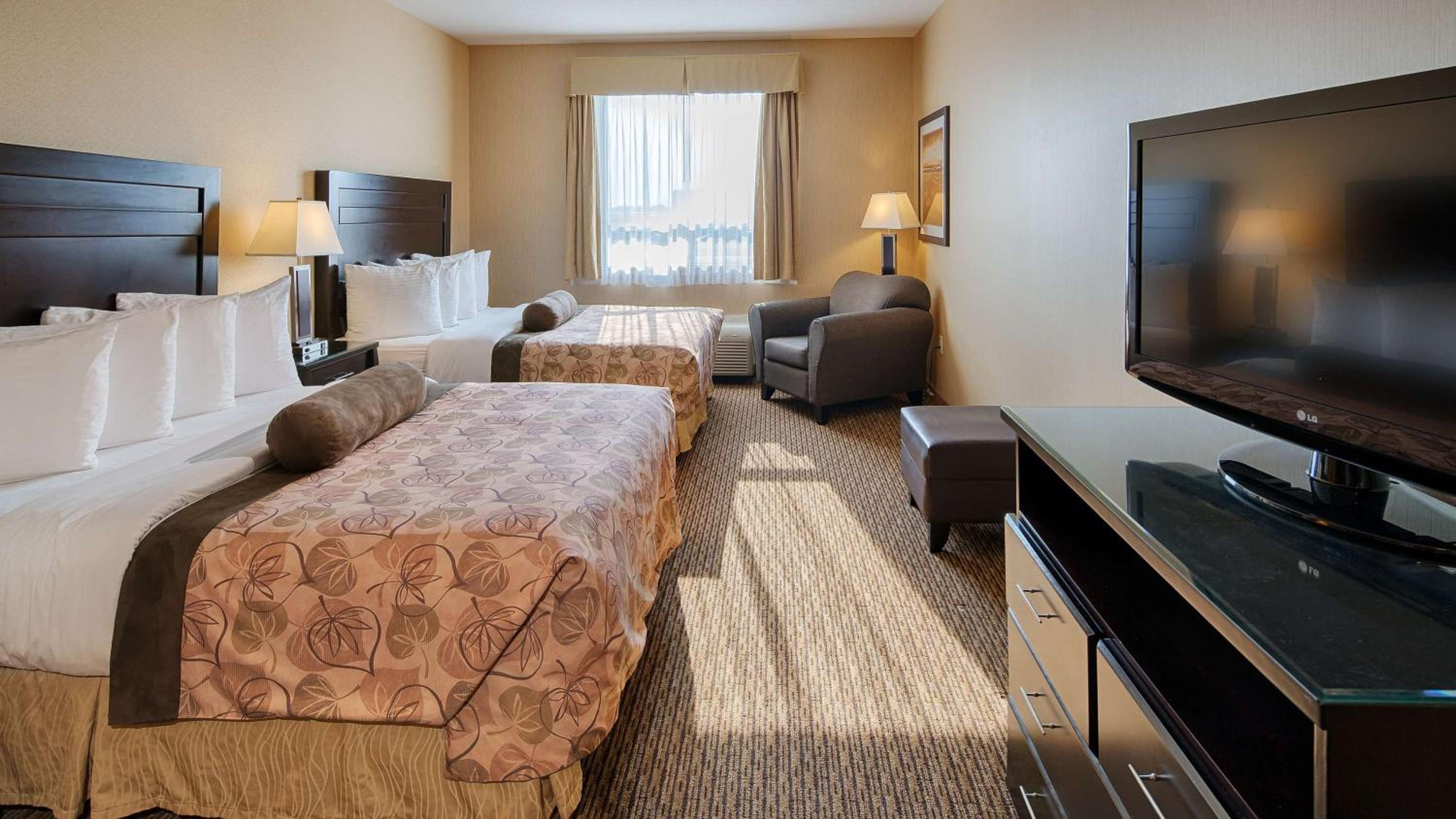 Queen Room with Two Queen Beds - Non-Smoking