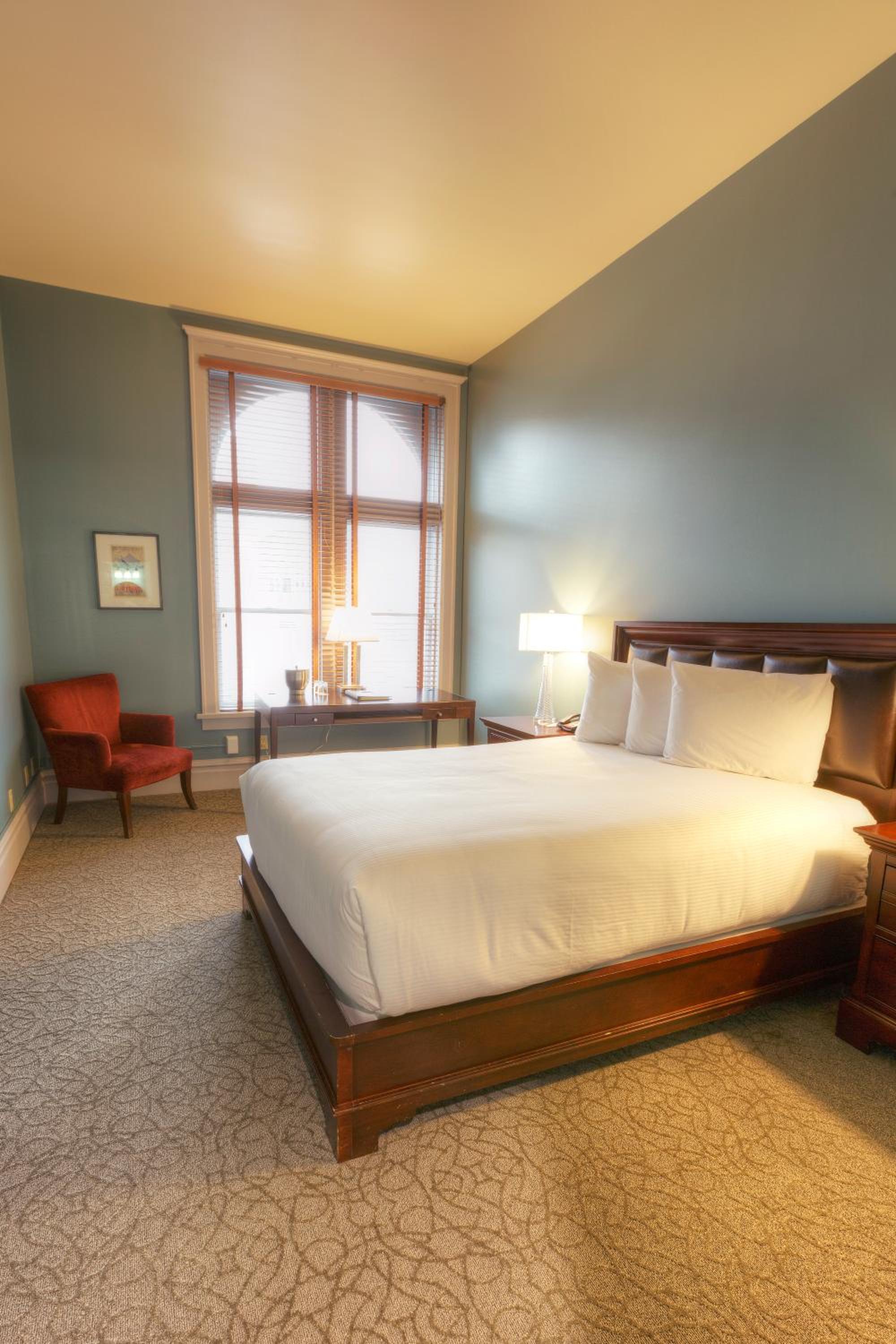 Queen Room - Photo 6