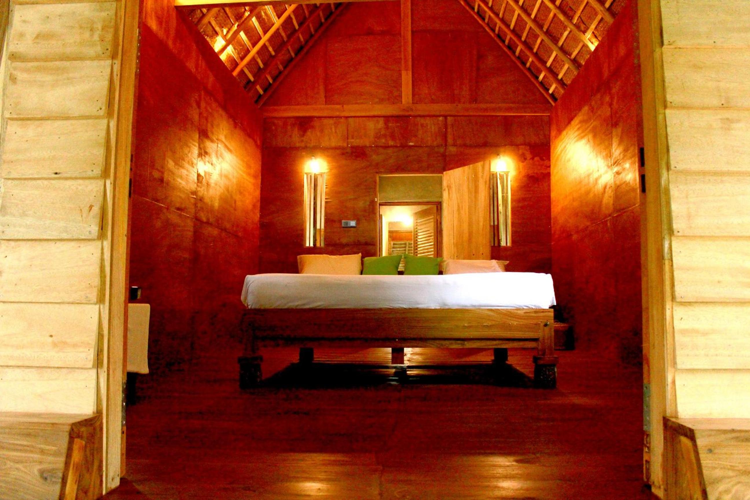 One-Bedroom Chalet with Free Pick and Drop service from Matara City photo 1