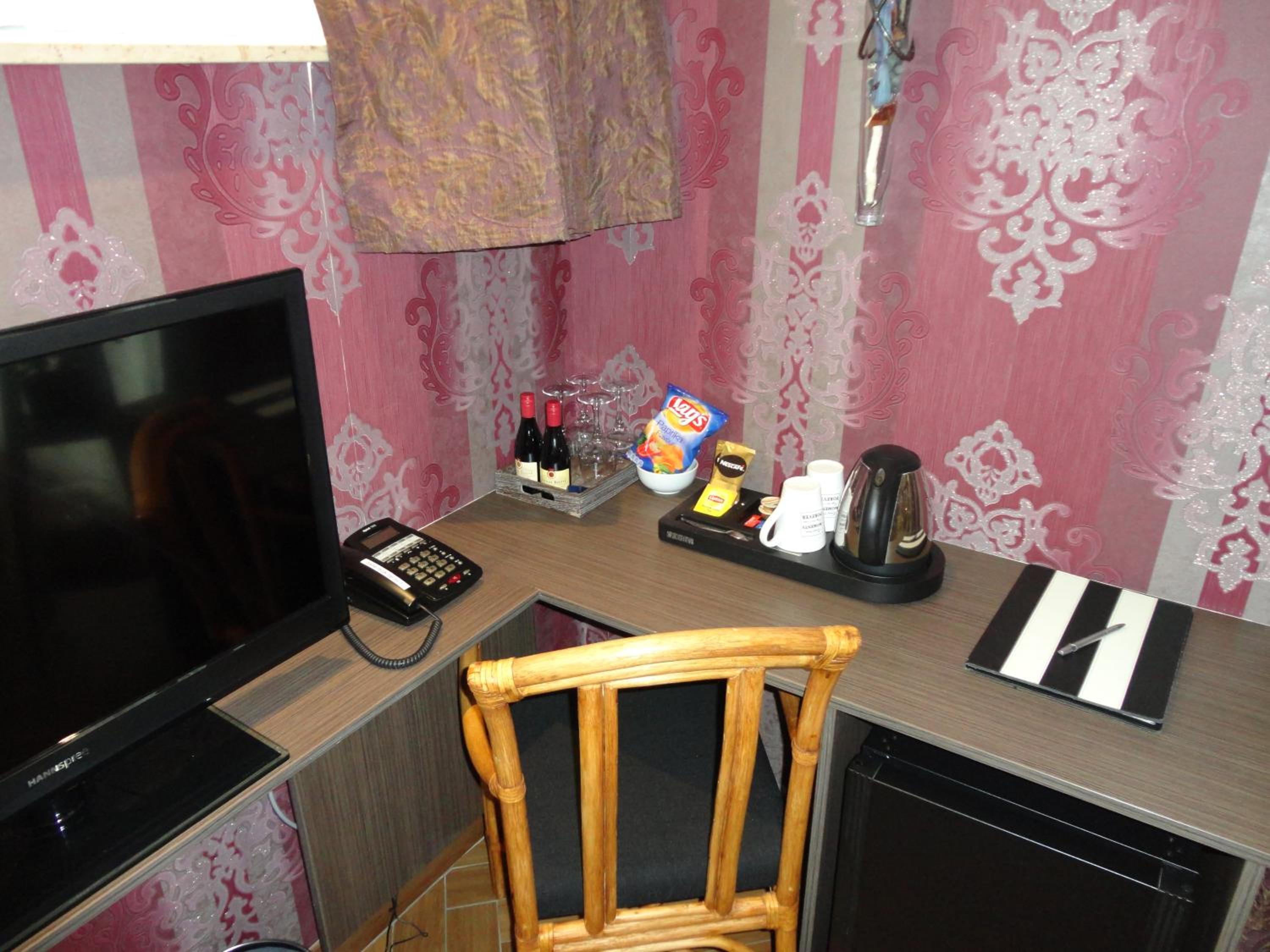 Suite - Photo 7