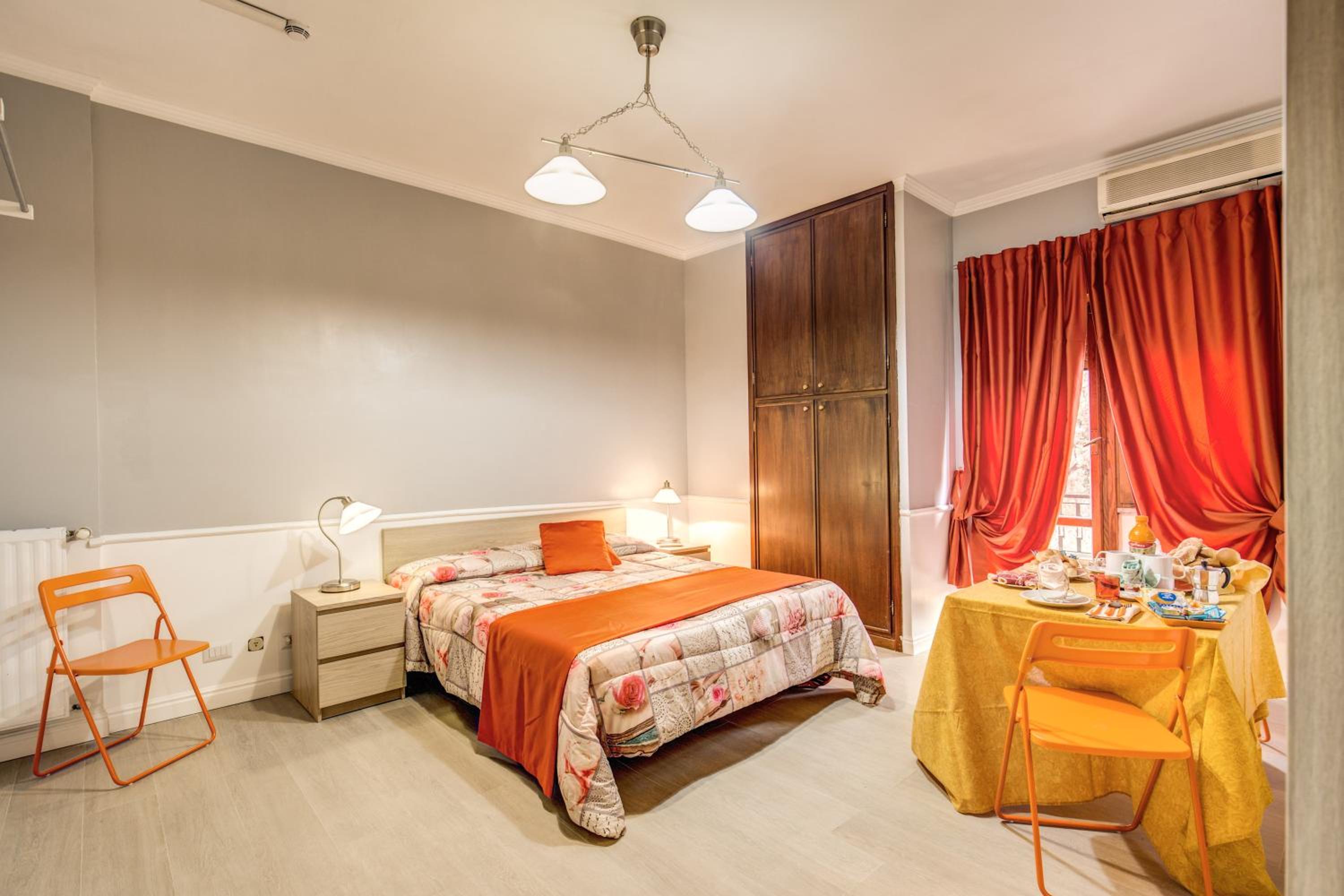 Double Room with Balcony photo 2