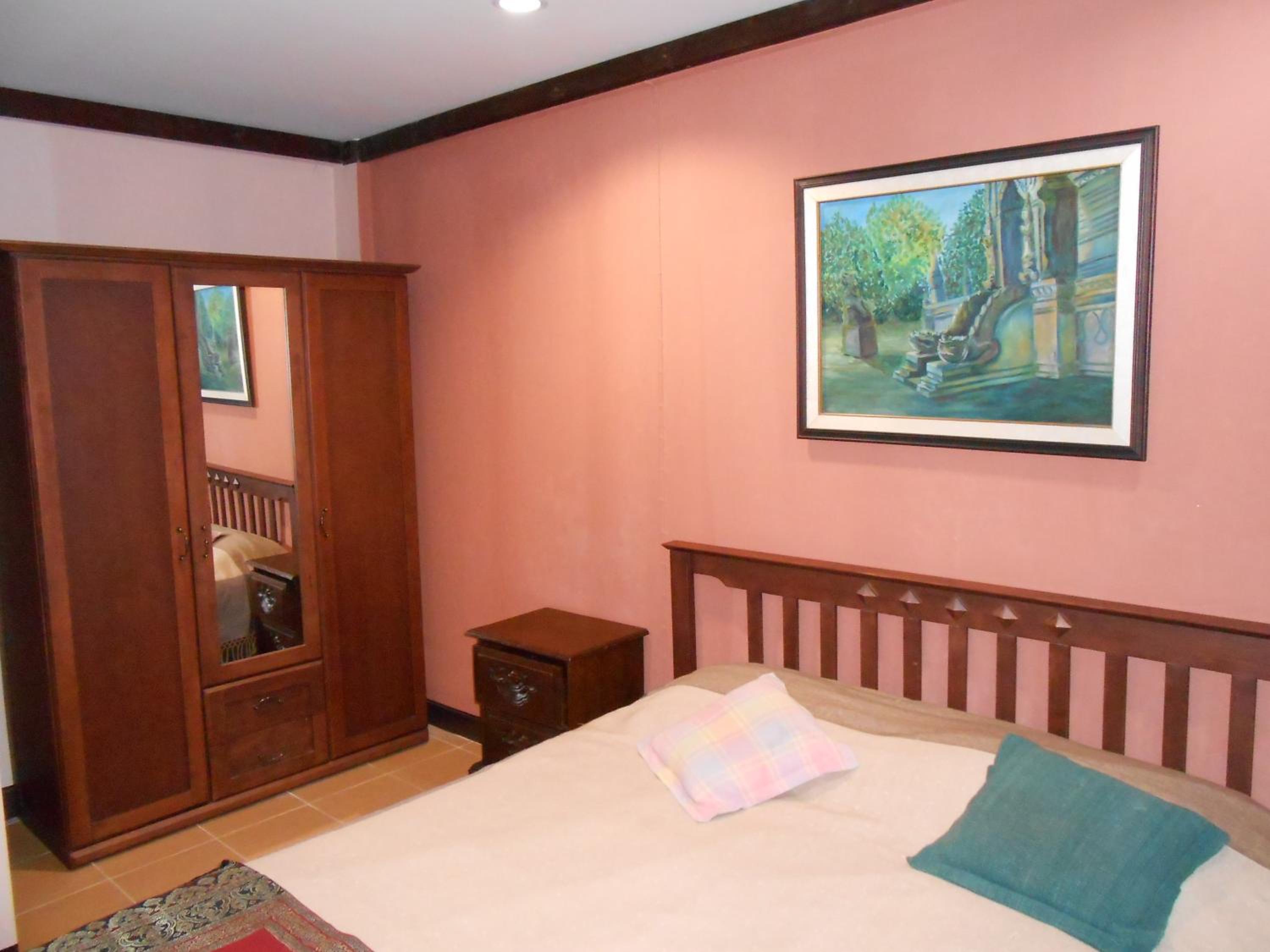 Junior Suite with Balcony - Photo 9