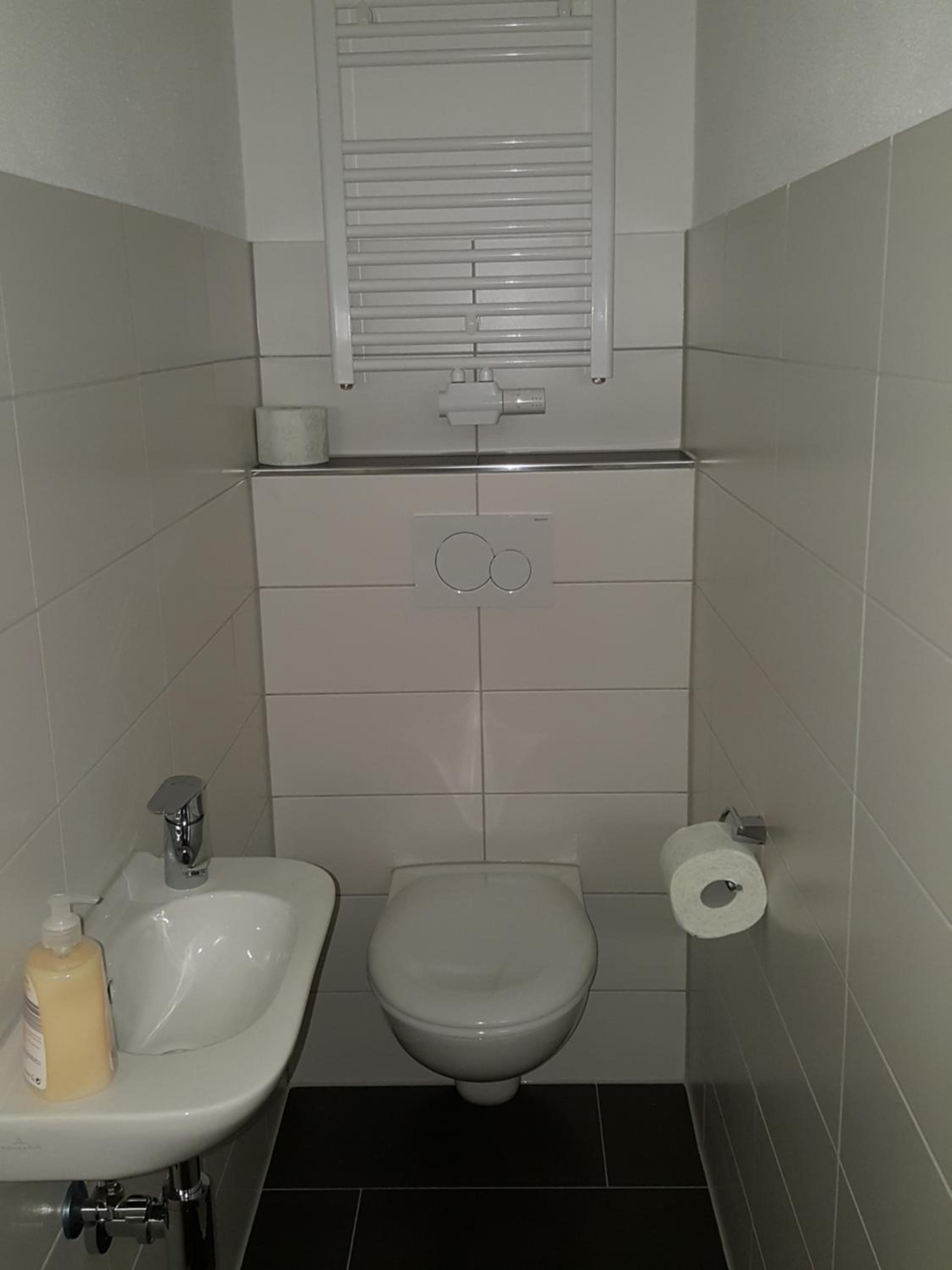 Single Room with Shared Bathroom photo 2