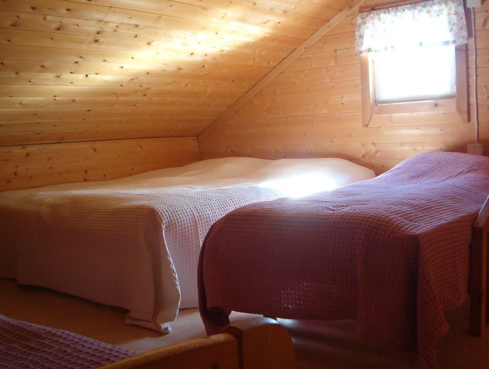 Family Room Old Building  - Photo 5