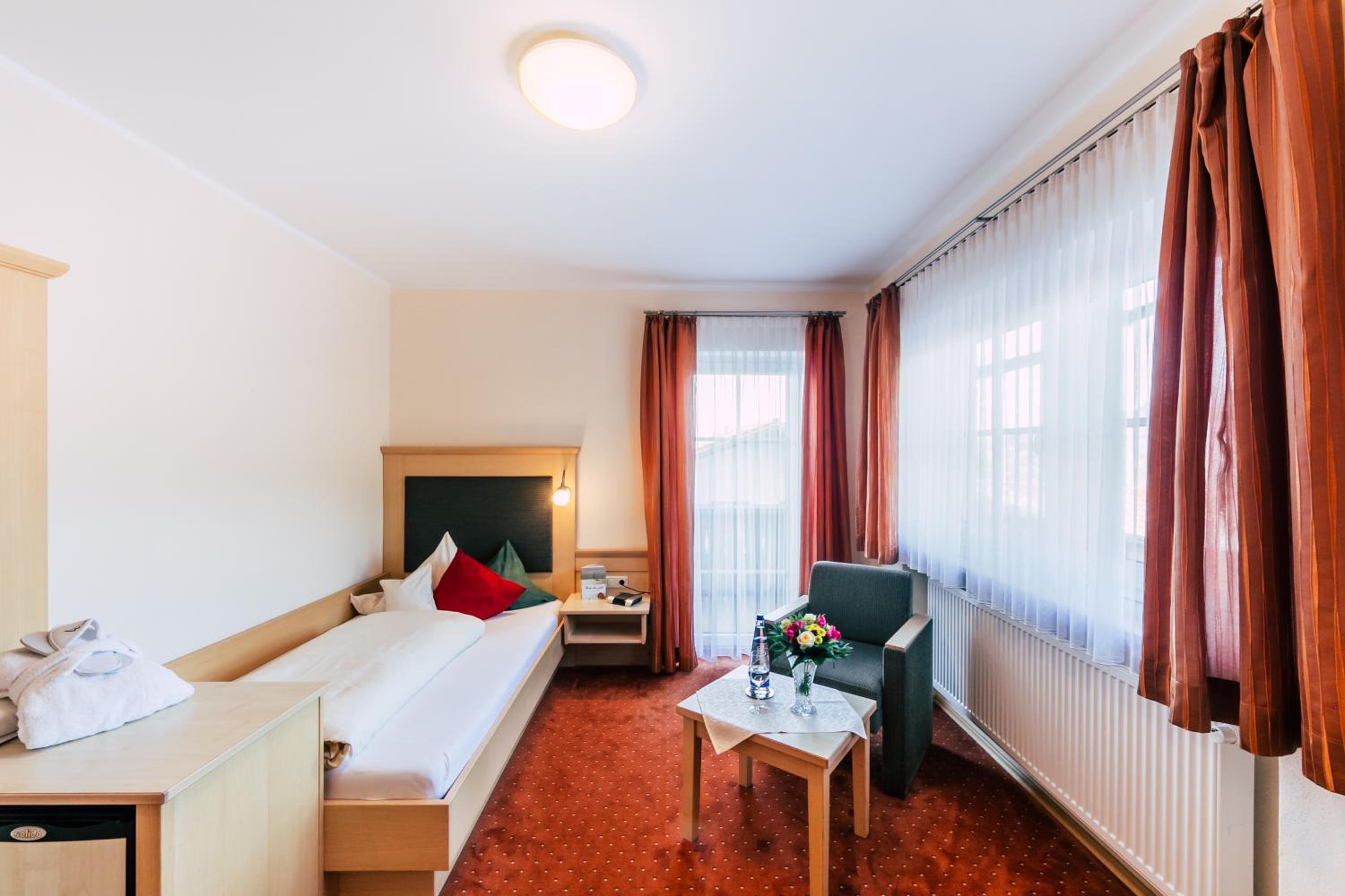 Comfort Single Room