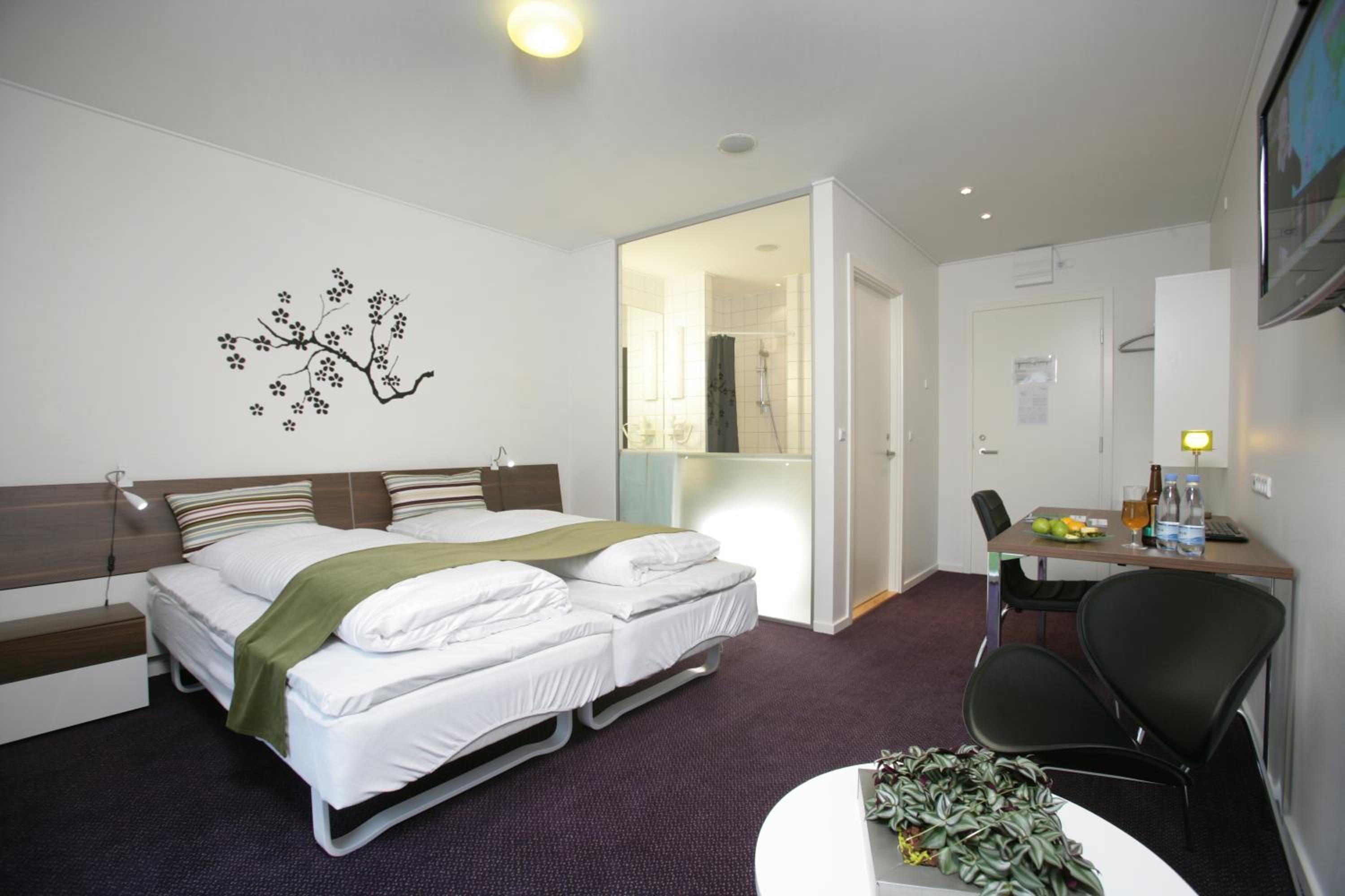 Double or Twin Room photo 2