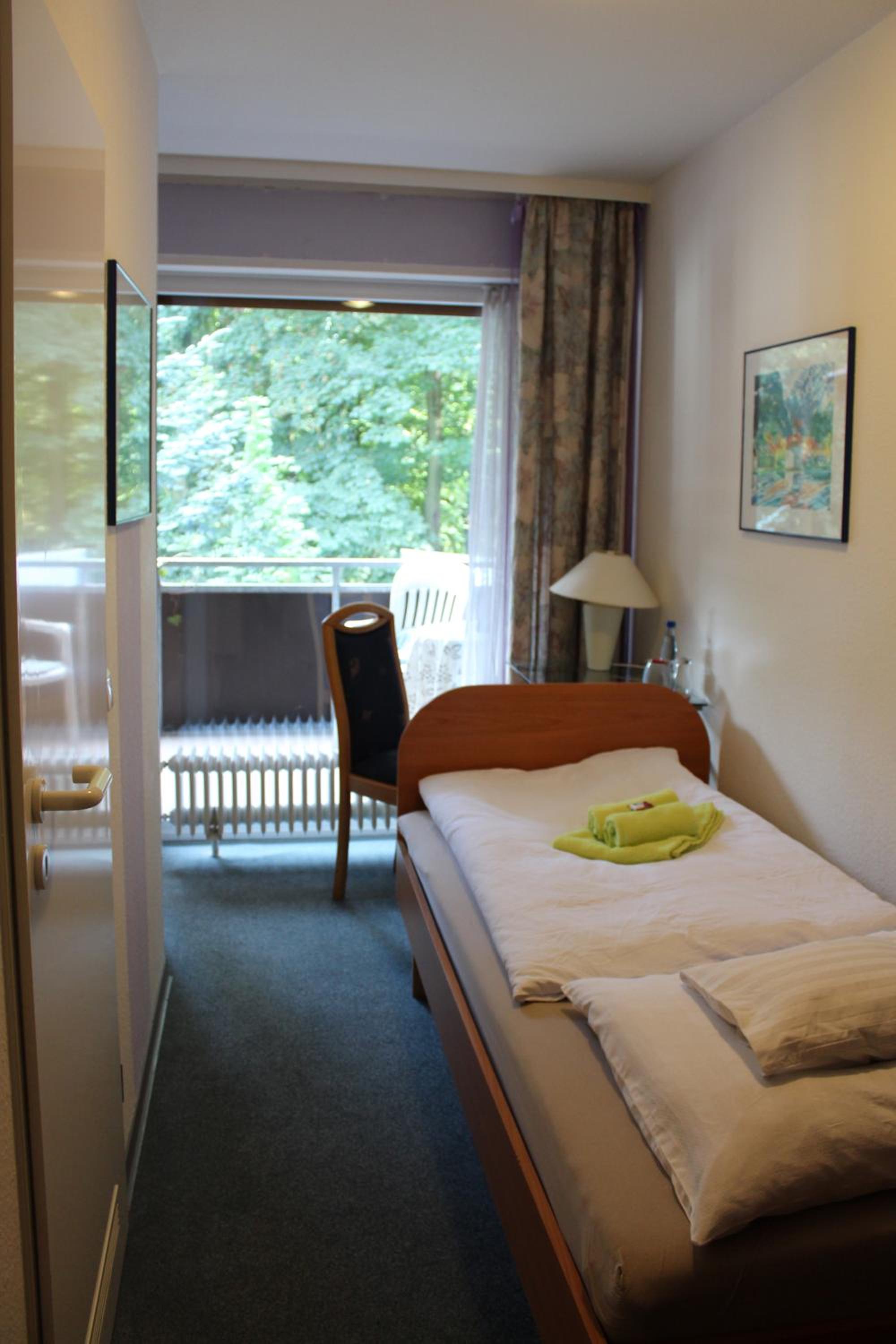Single Room photo 3