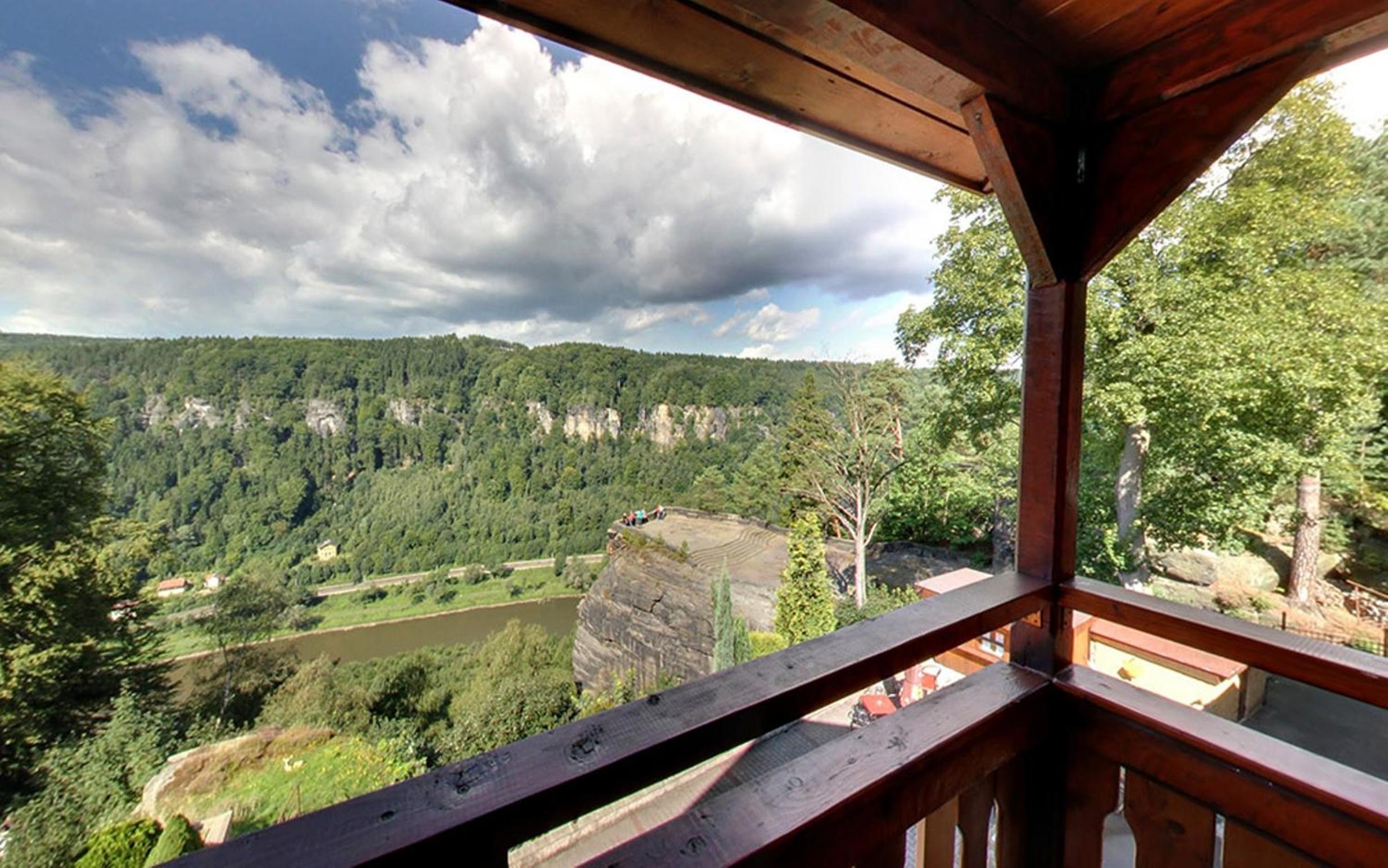 Double Room With Balcony And River View photo 2