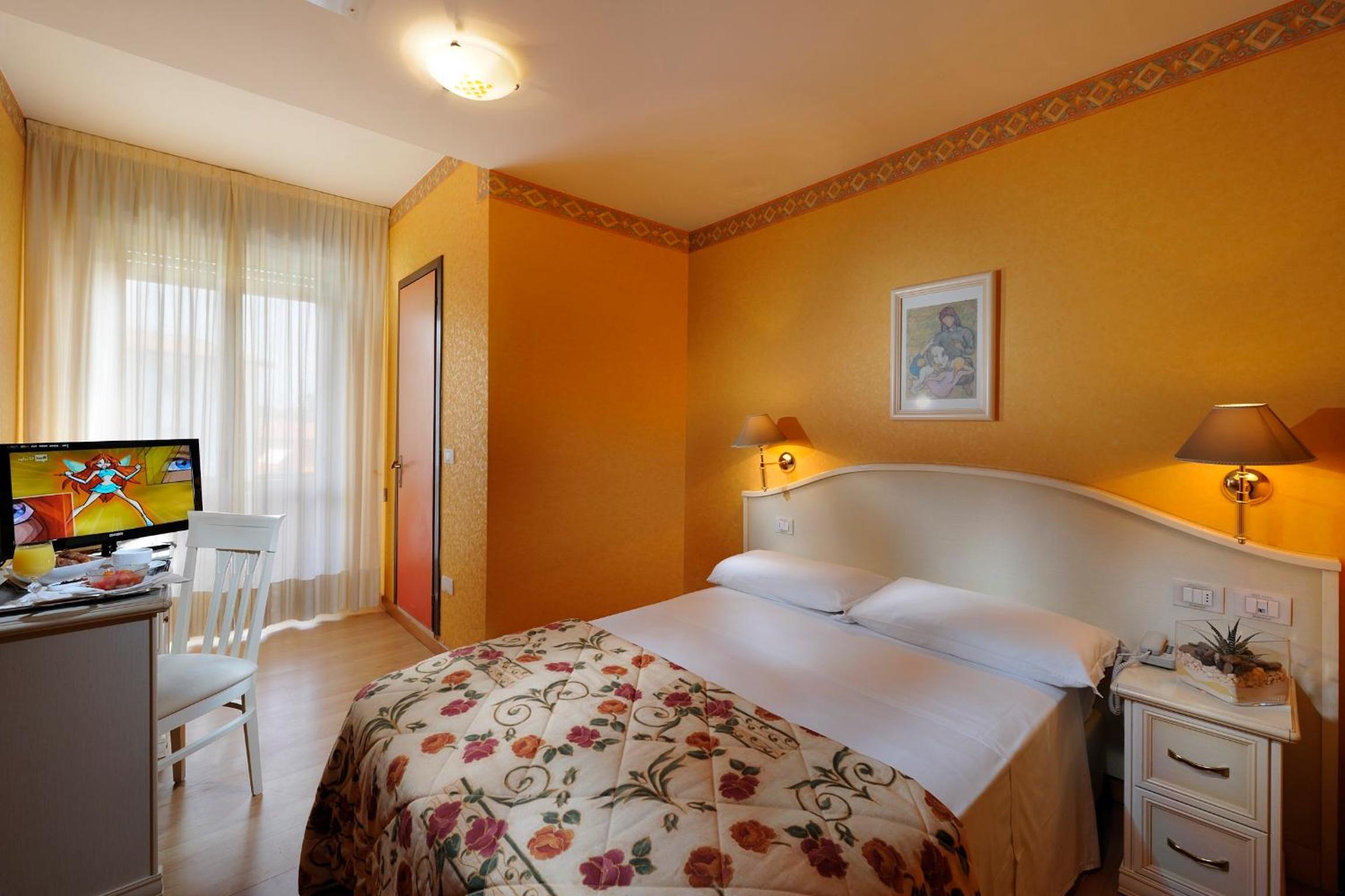 Basic Double Room - Photo 1