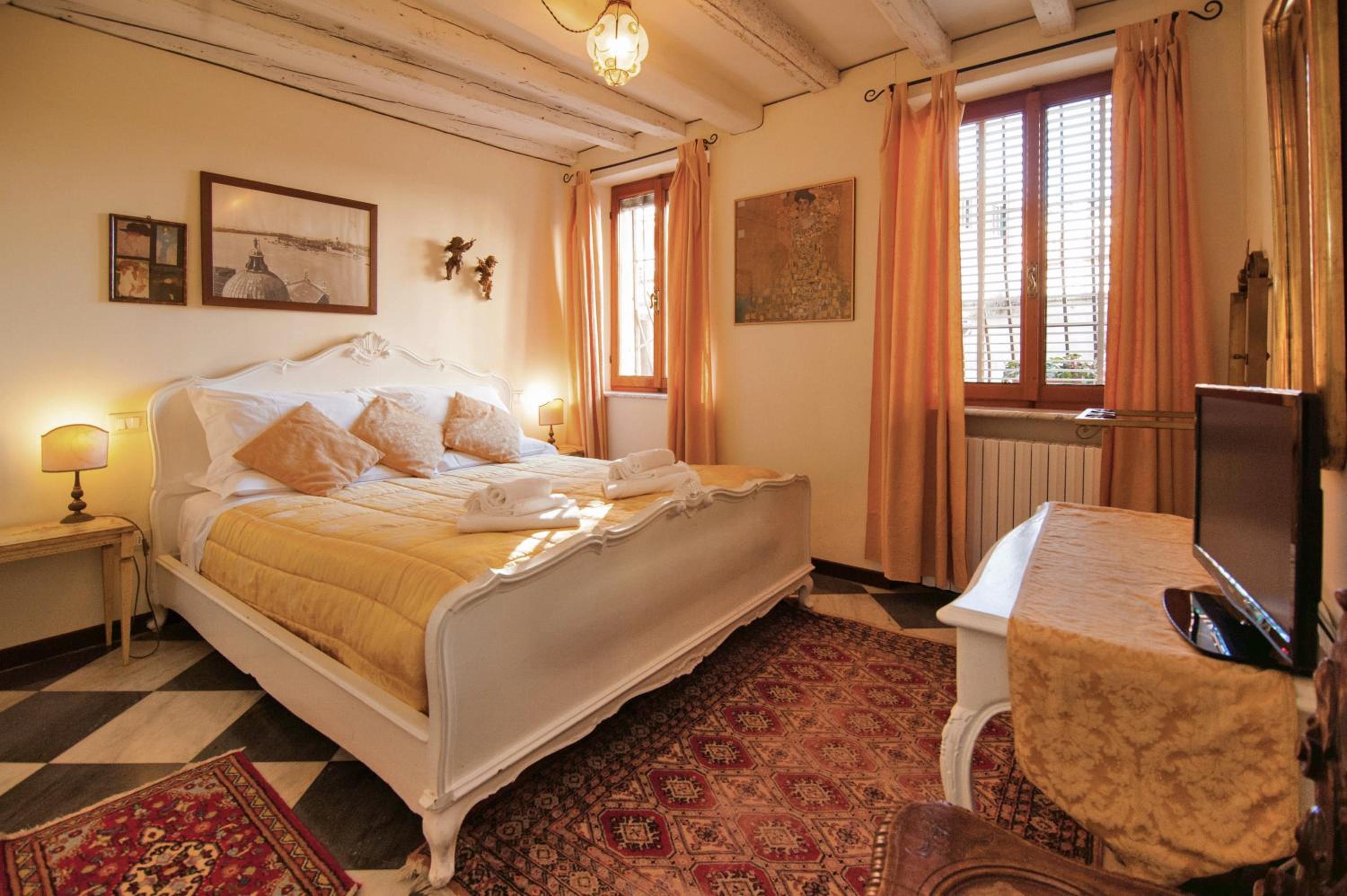 Double or Twin Room photo 1