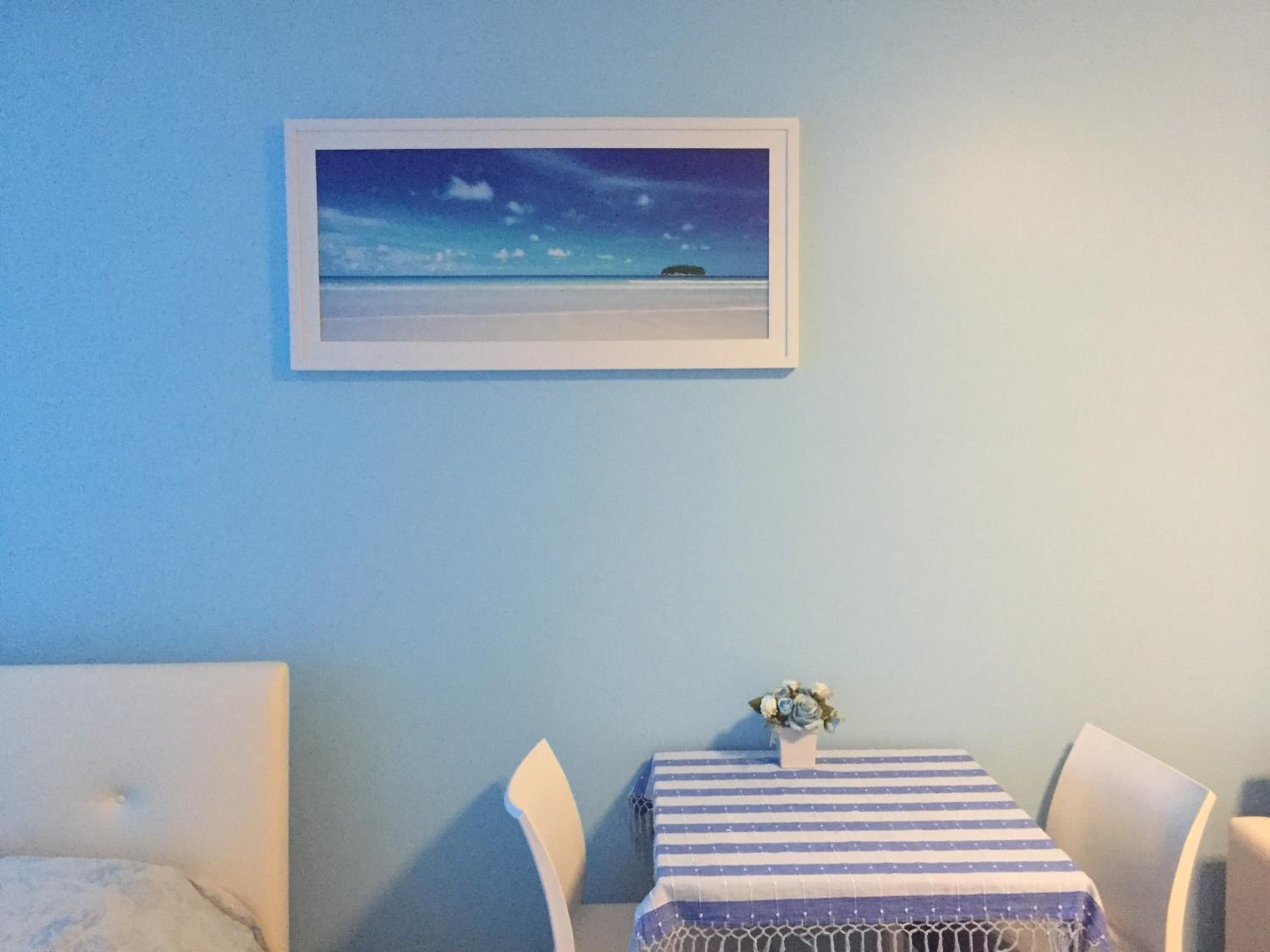 Apartment with Mountain View - Photo 8