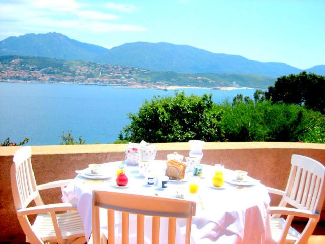 King Room with Sea View photo 2