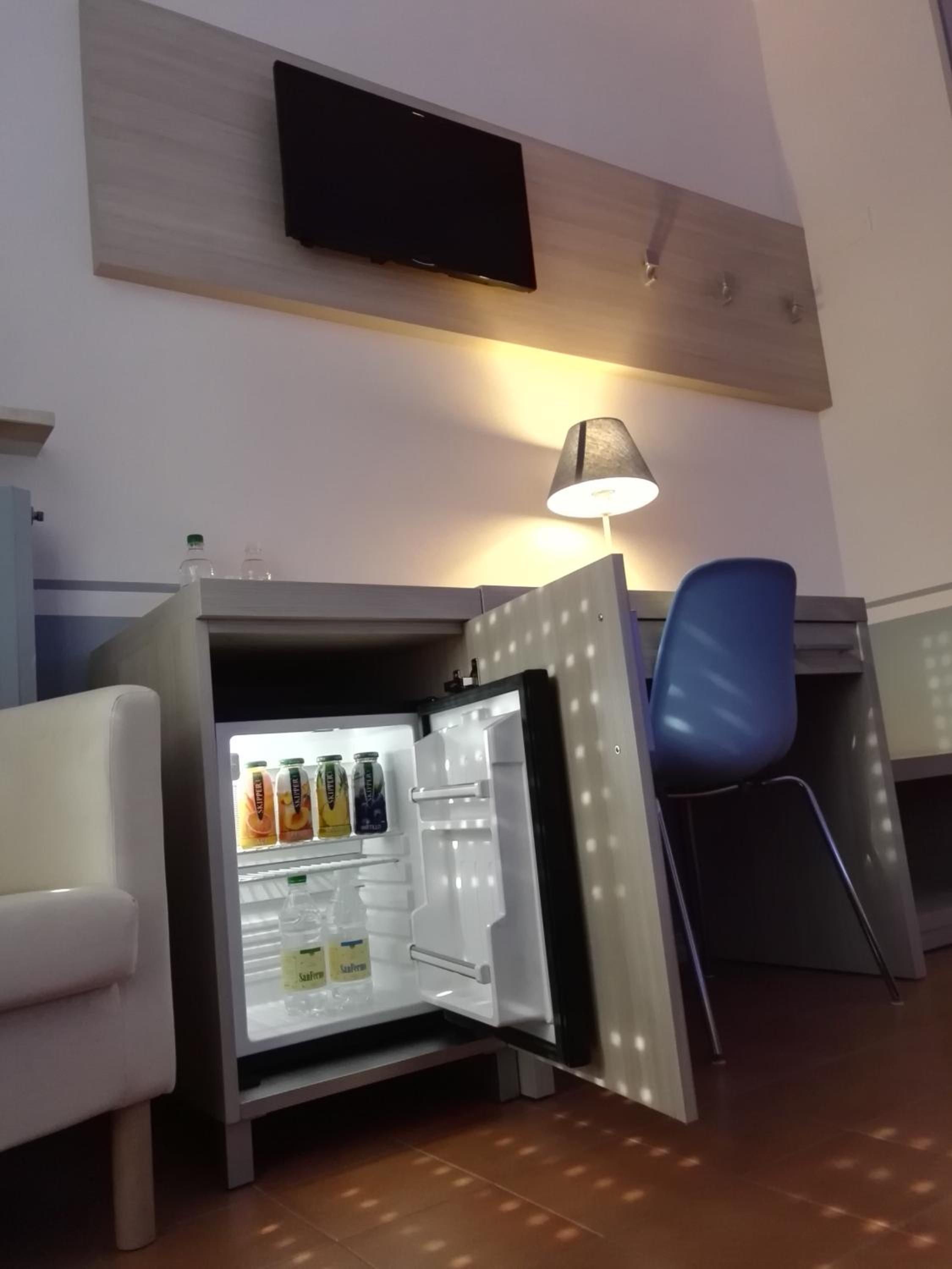 Double or Twin Room - Photo 15