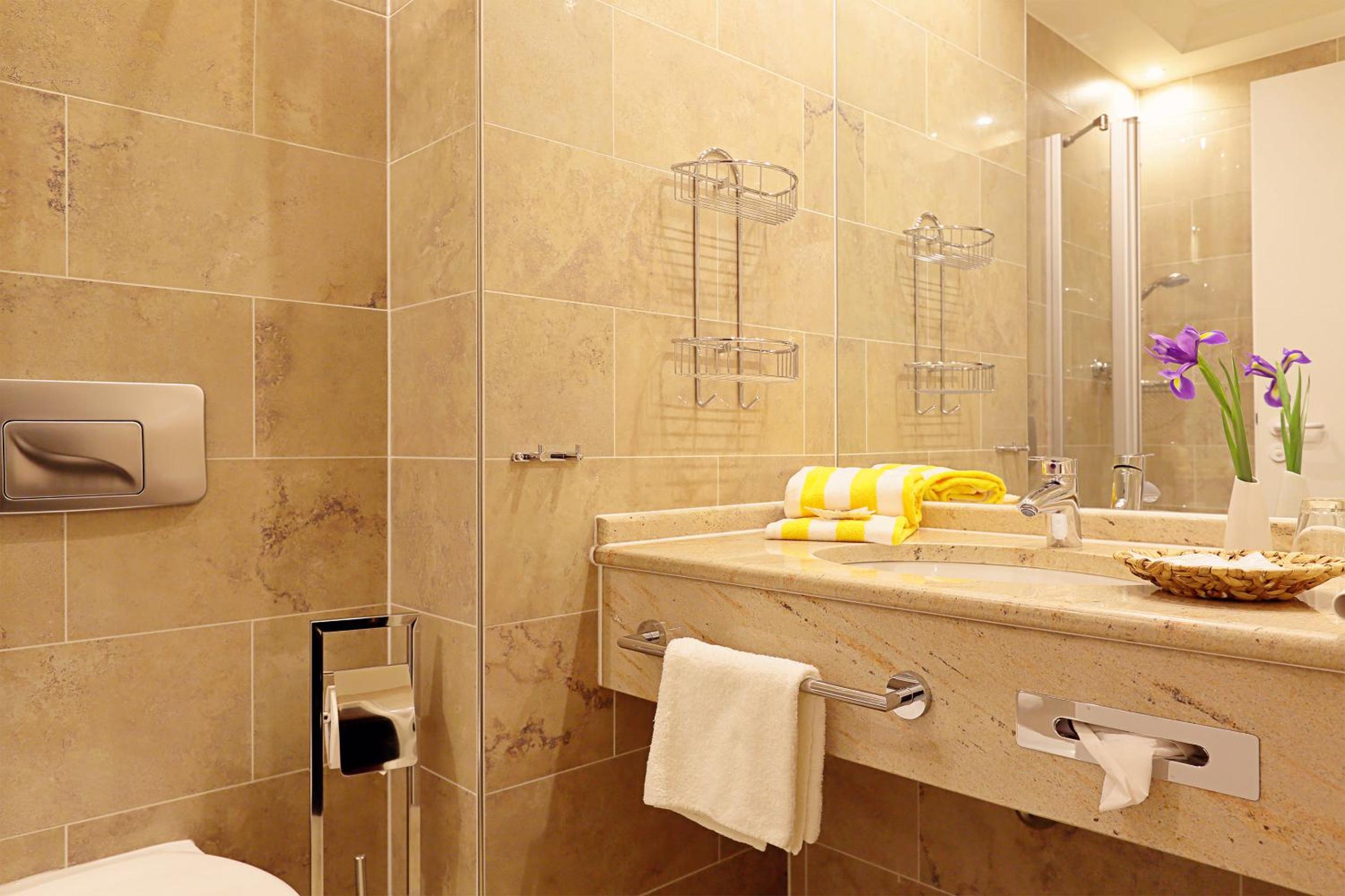 Standard Double Room - Photo 4