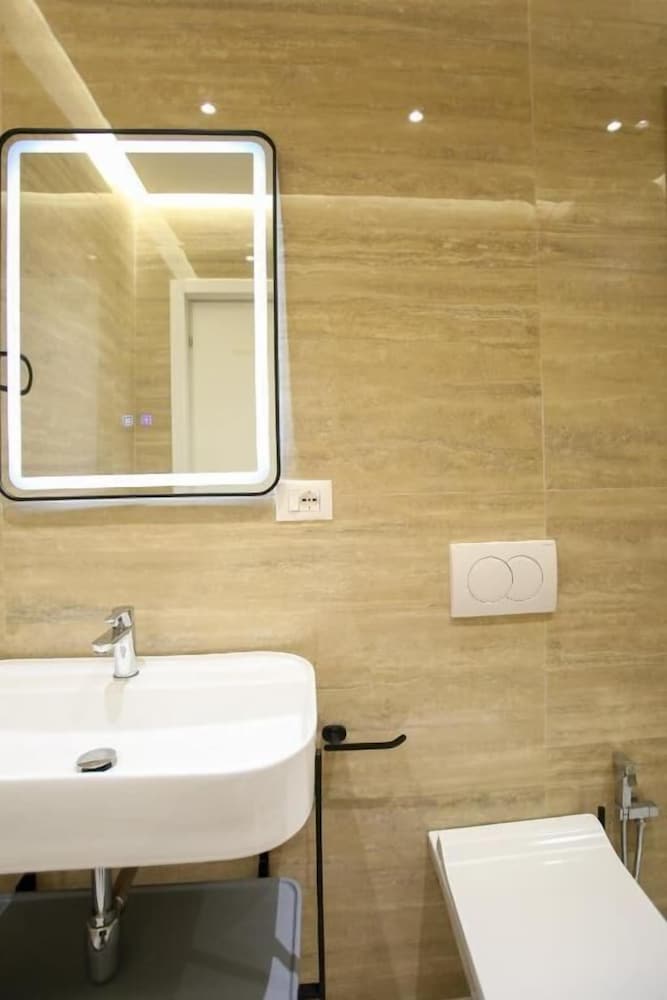 Comfort Room, Sea View