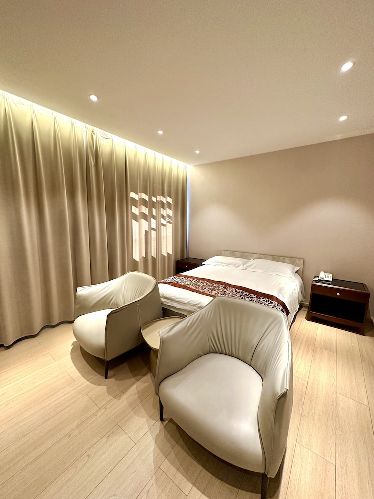 Deluxe Double Room photo 1