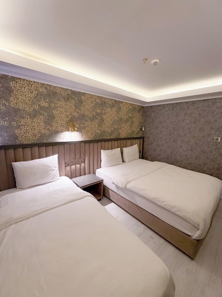 Family Triple Room, Multiple Beds, Non Smoking, City View photo 1