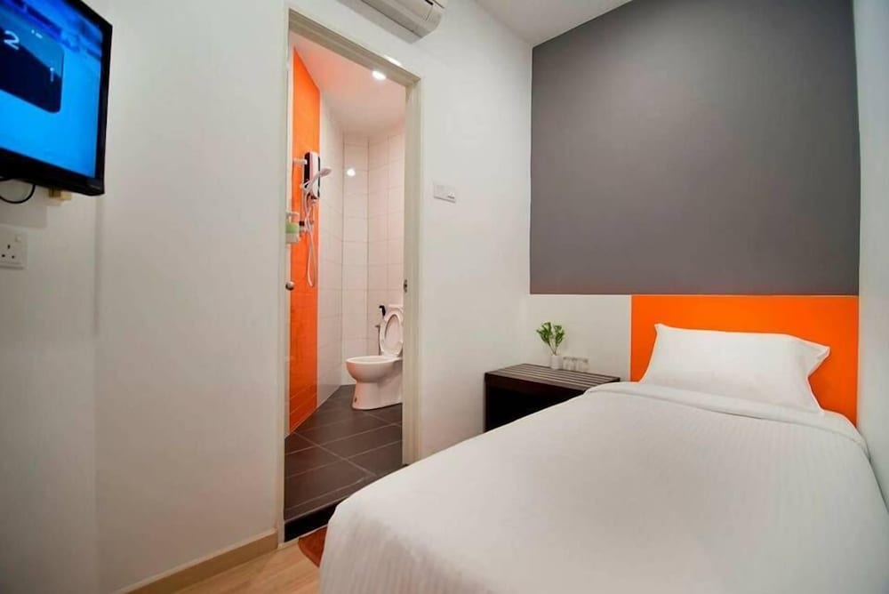 Single Room photo 2