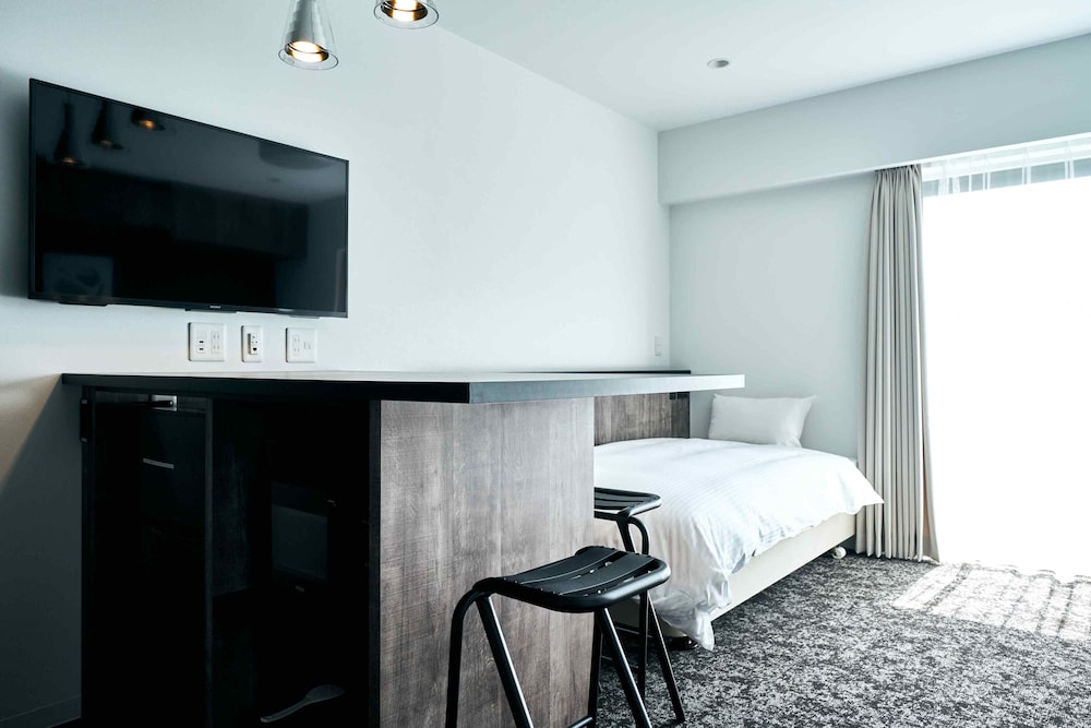 Deluxe Triple Room, Non Smoking - Photo 11
