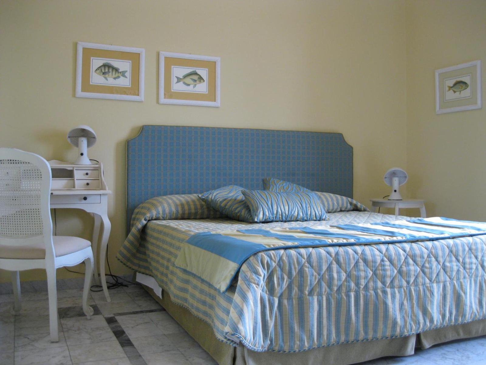 Classic Queen Room with Balcony and Sea View