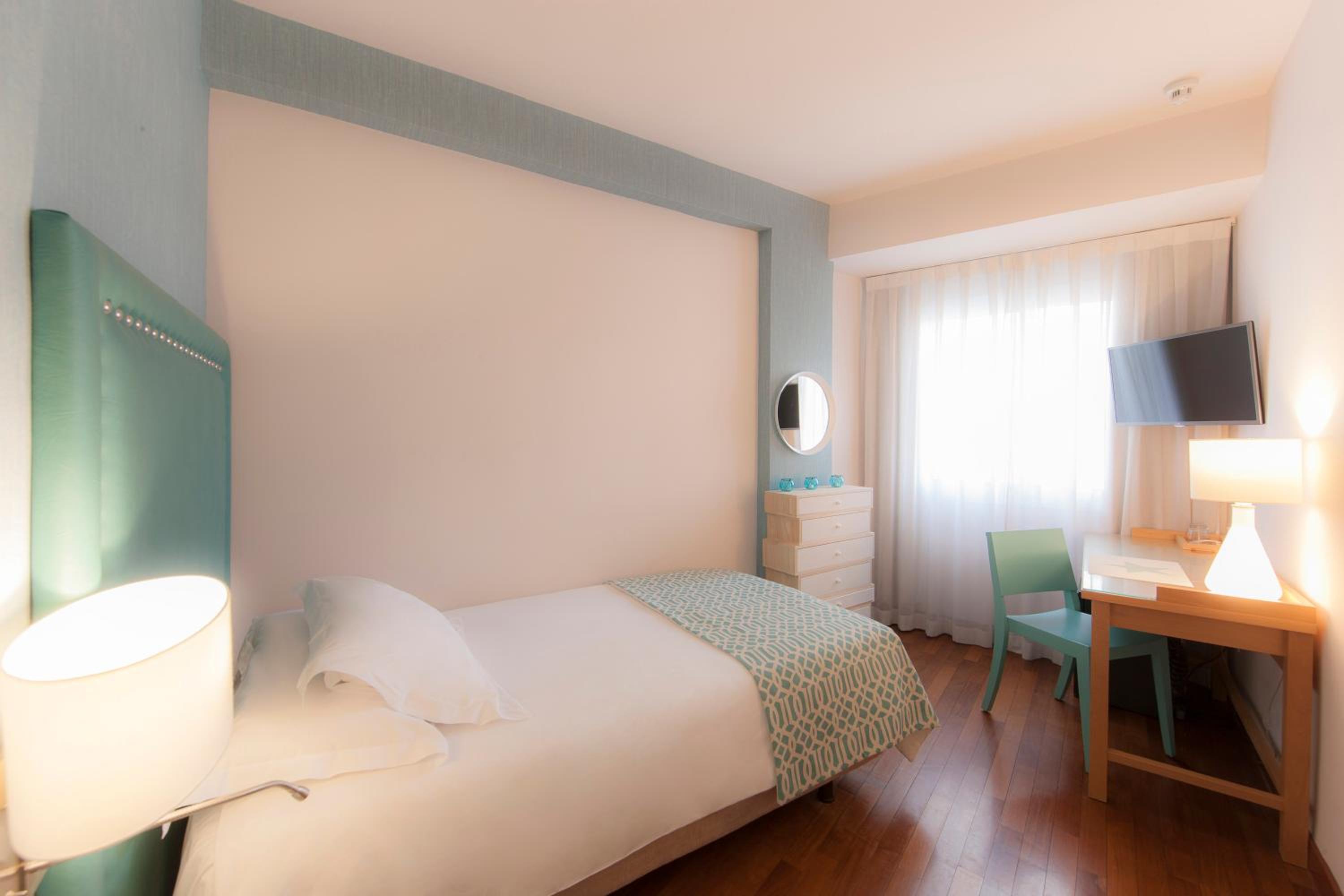 Single Room XS