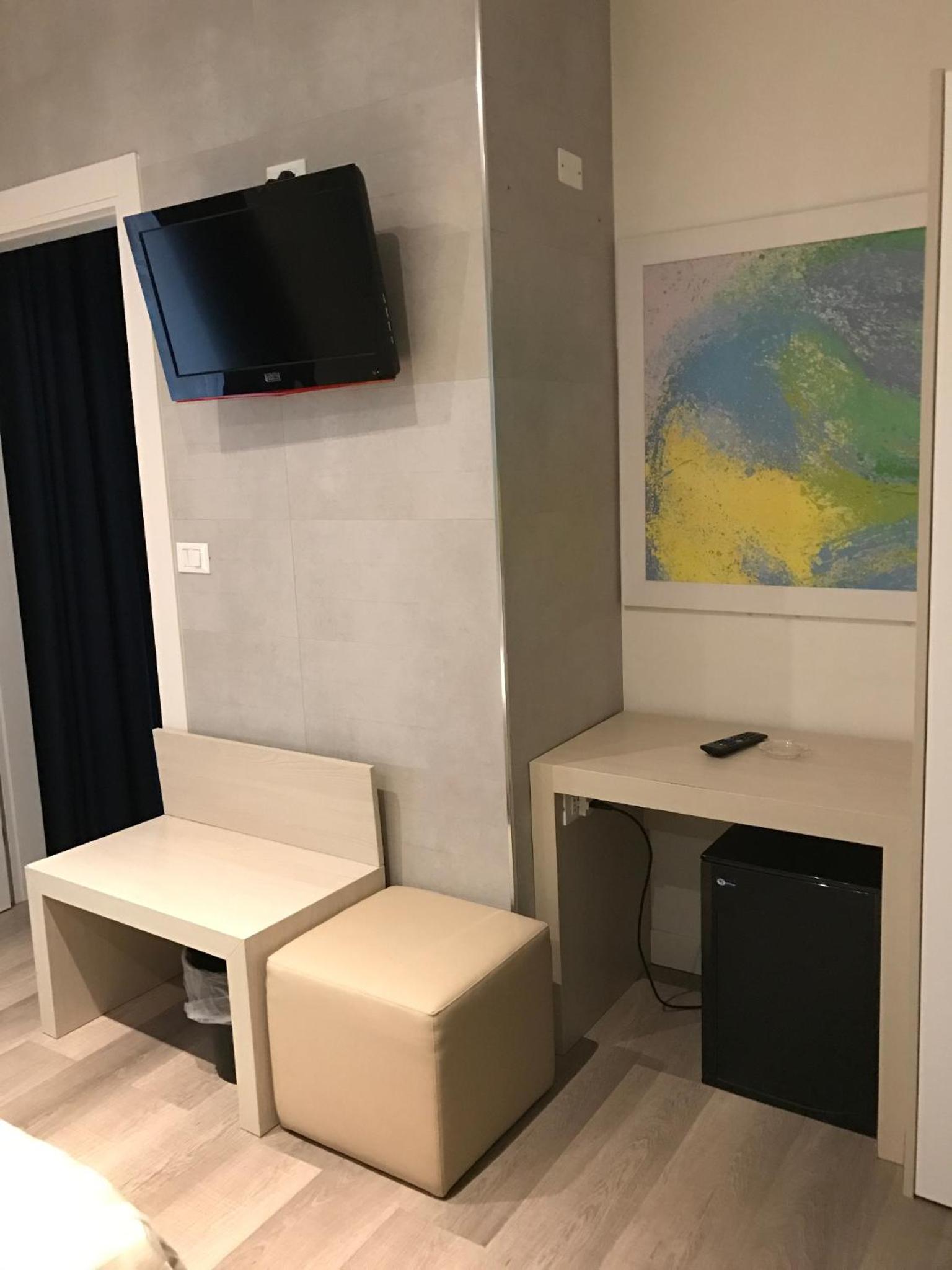 Elegance Double Room with access to the Beach  photo 3