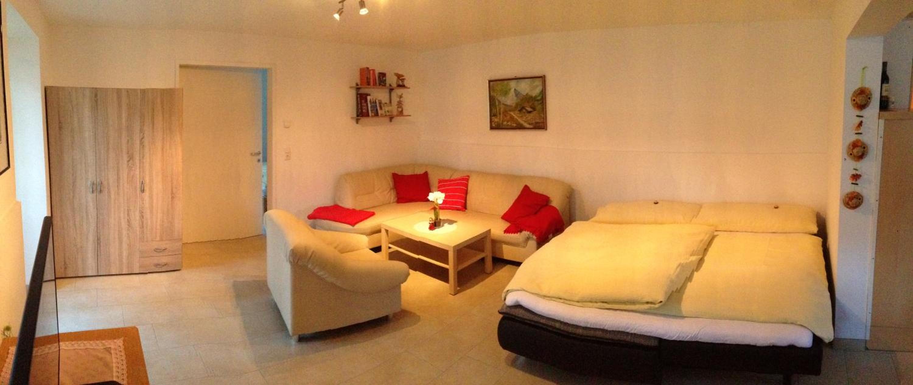 One-Bedroom Apartment photo 1