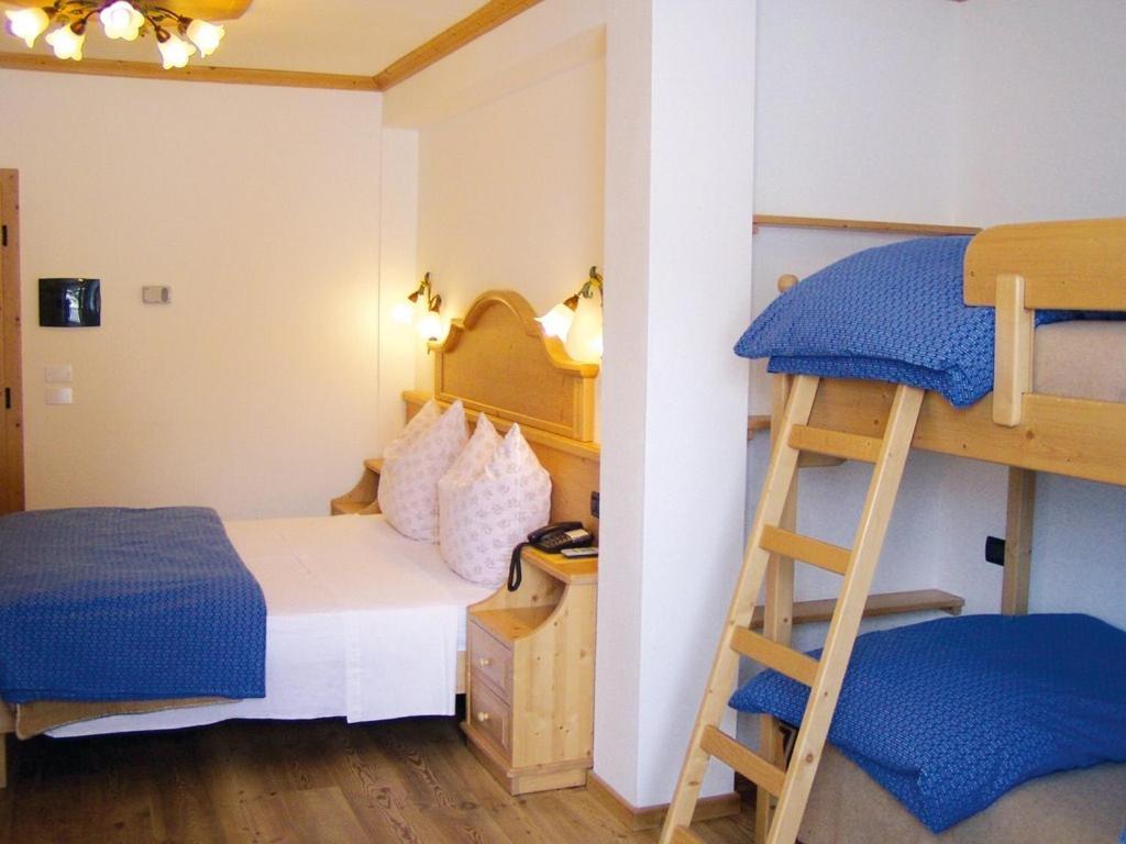 Quadruple Room With Mountain View