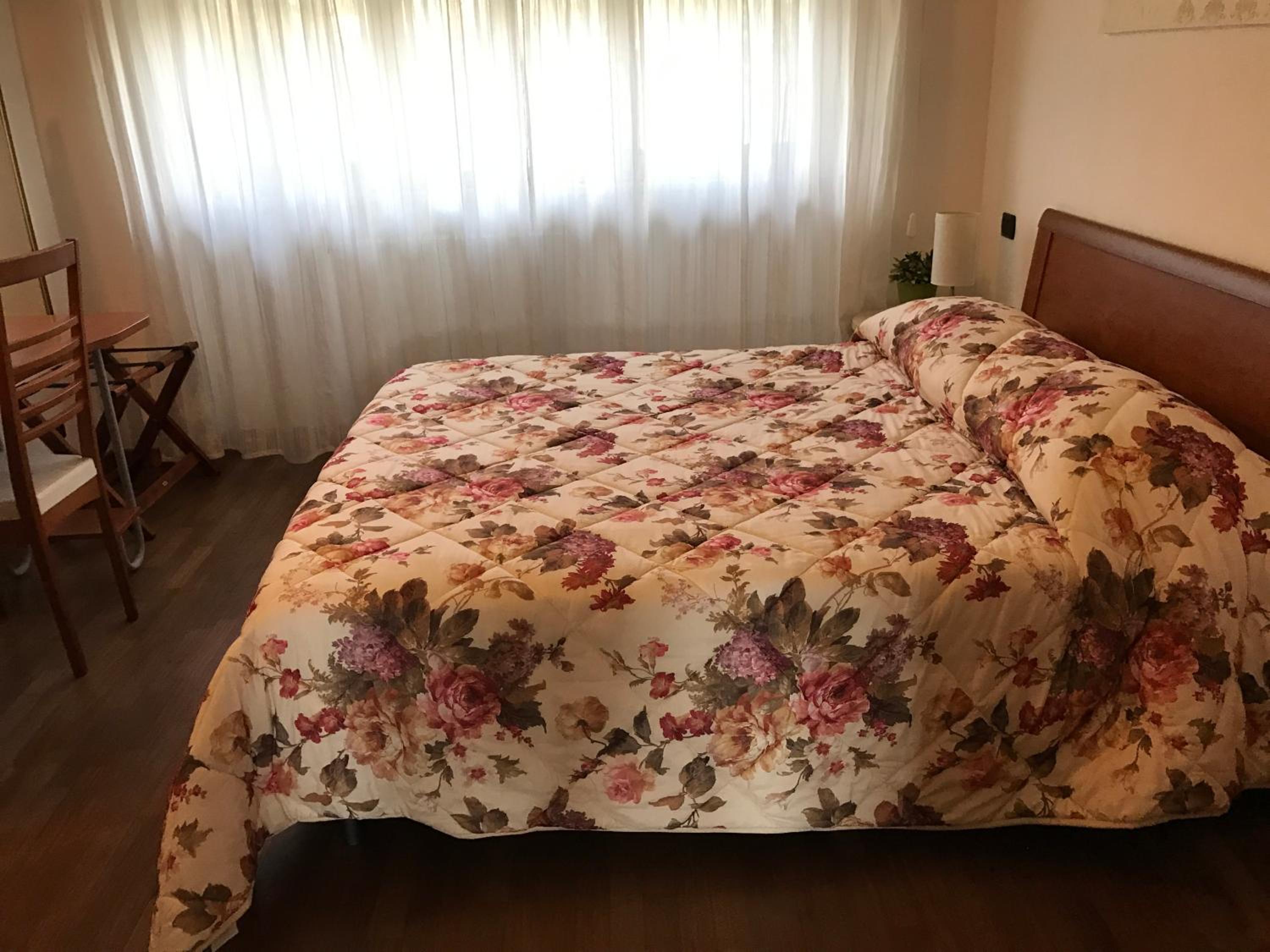 Double Room - Photo 2