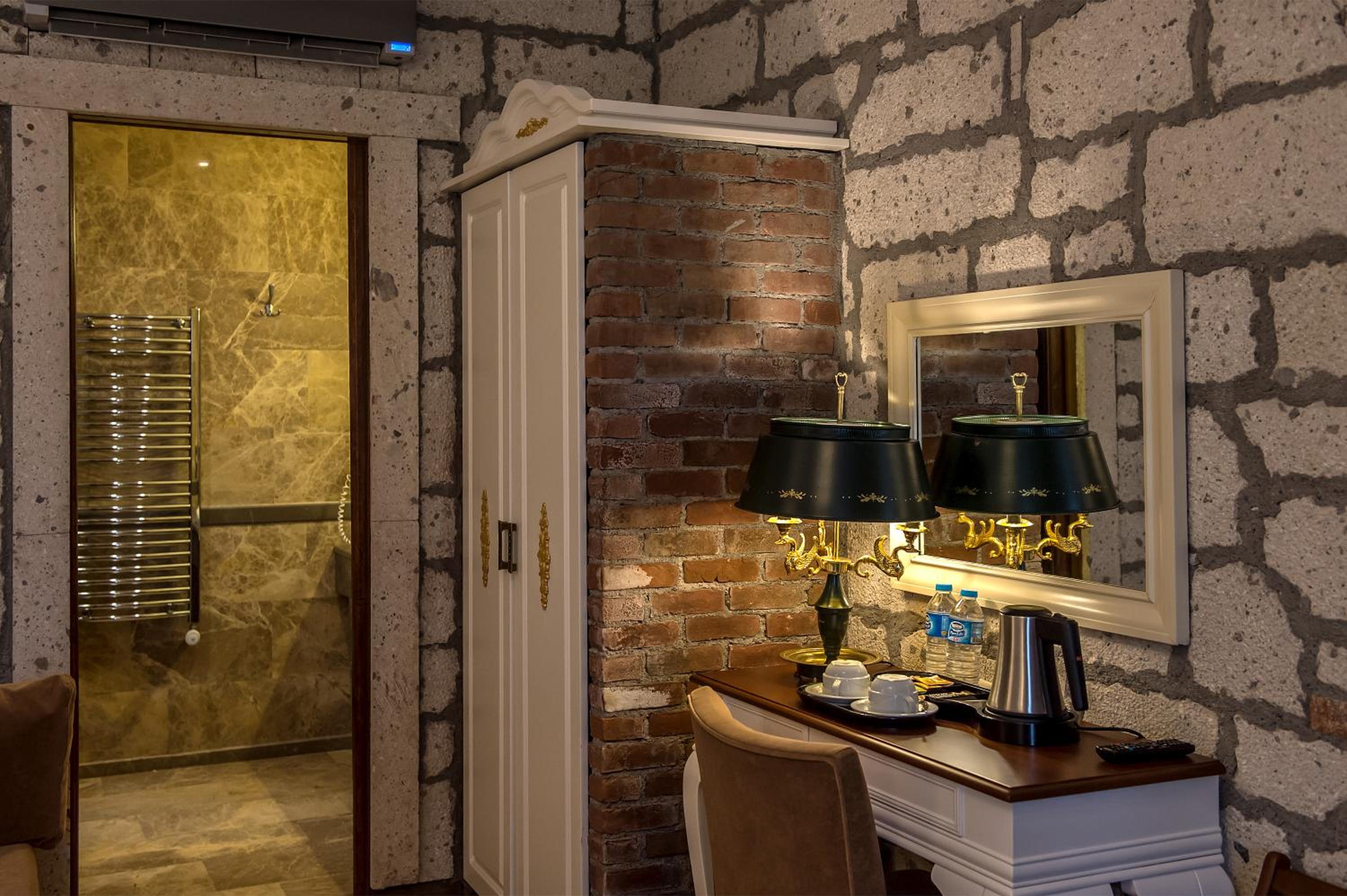 Superior Room - Photo 15