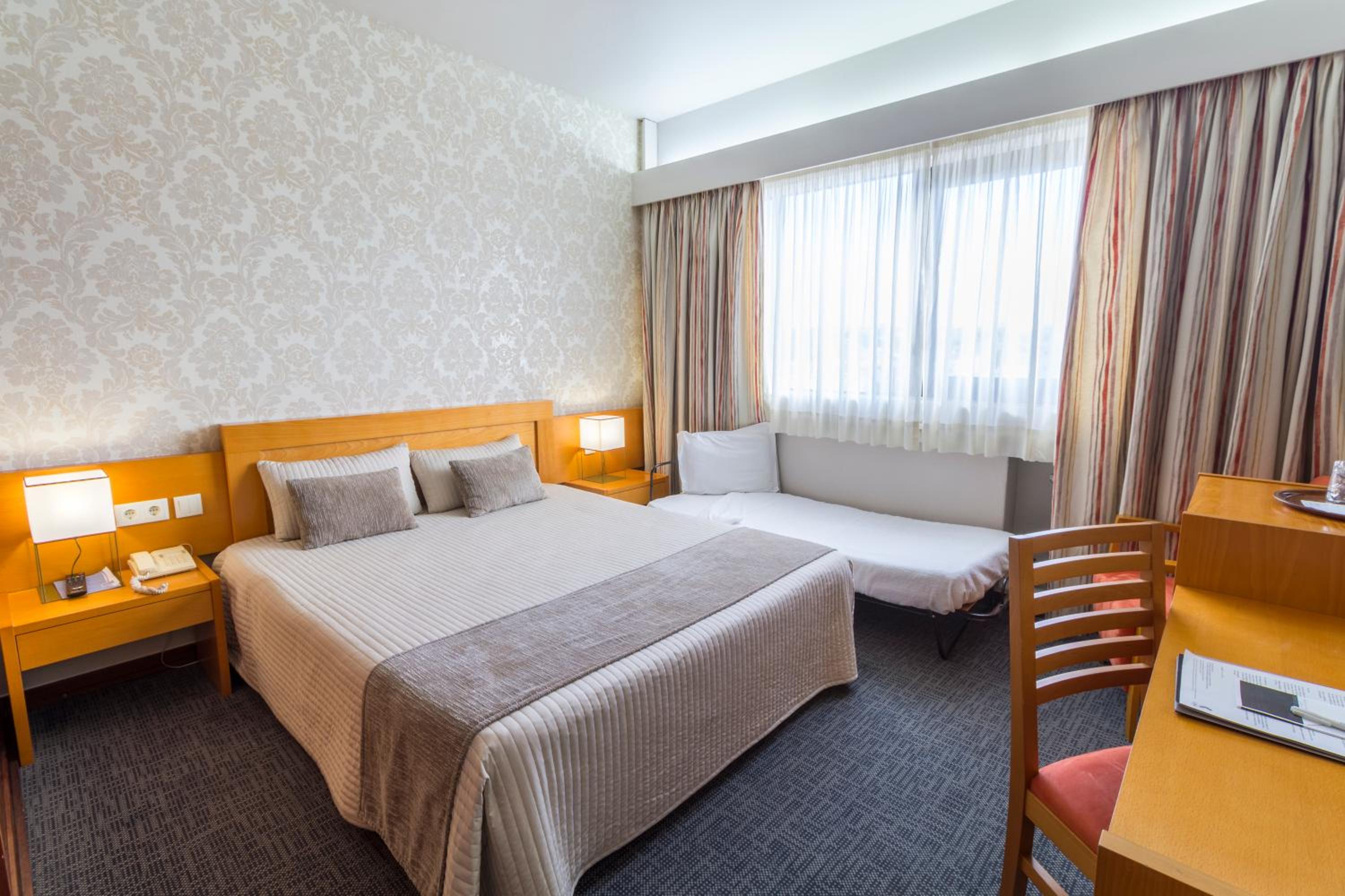 Double Room - Photo 3