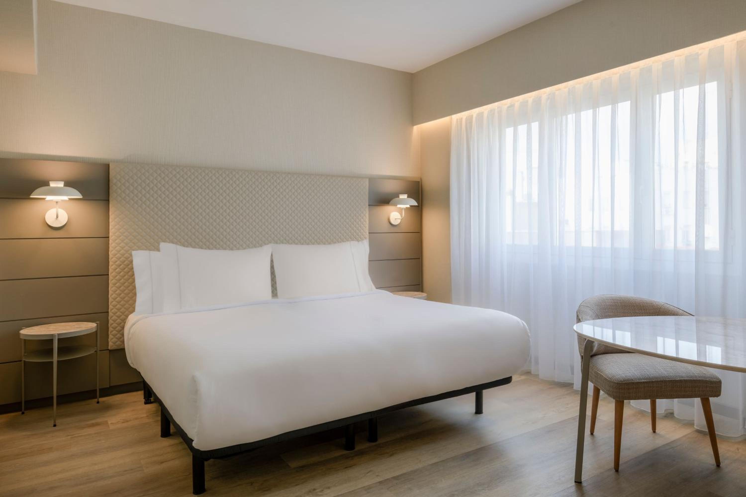 Standard Plus King Room
