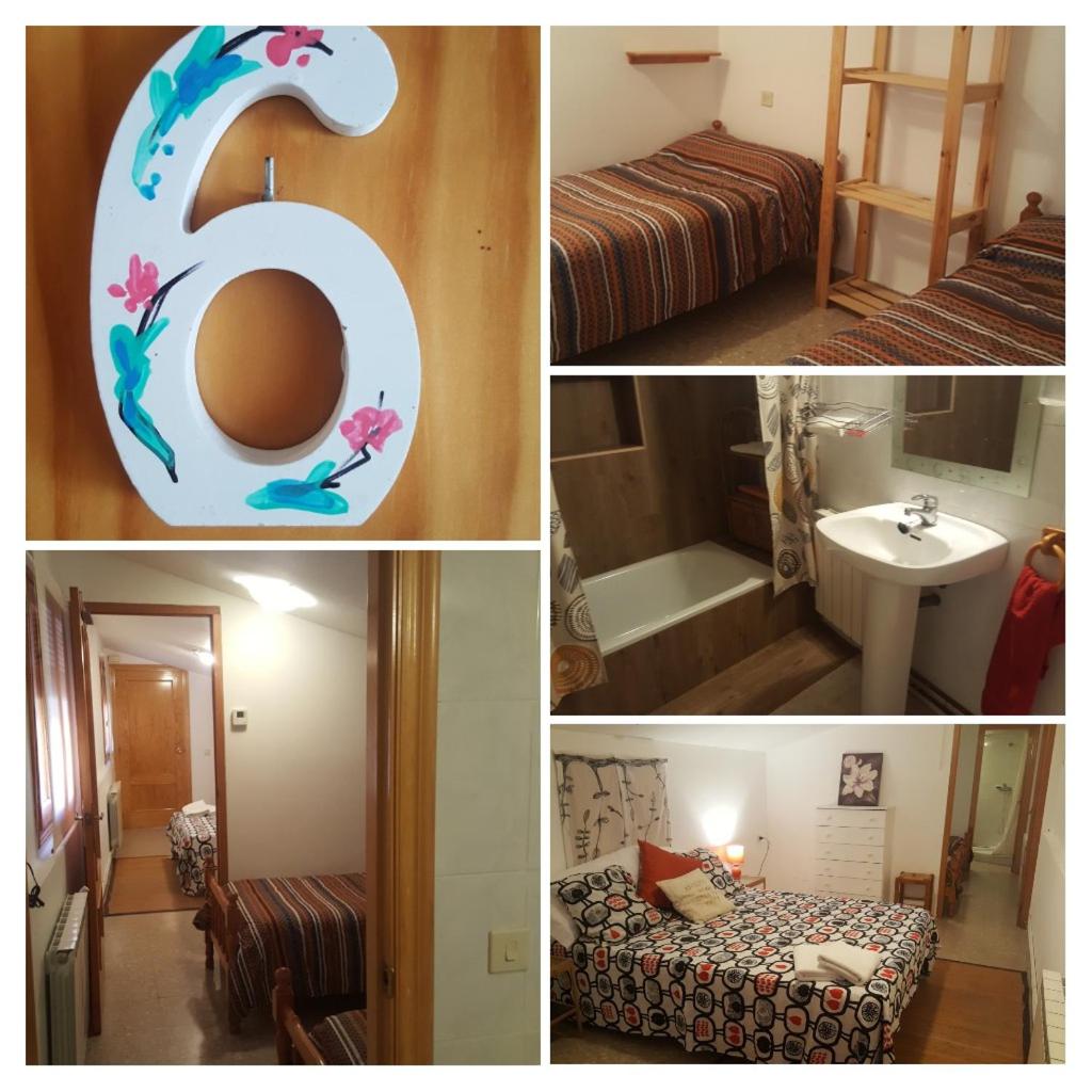 Quadruple Room with Private Bathroom photo 3
