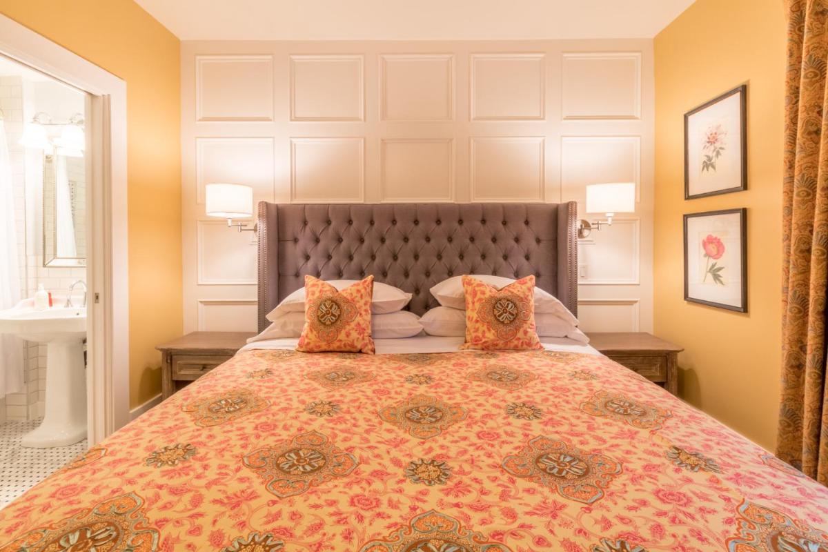 Superior King Room photo 2