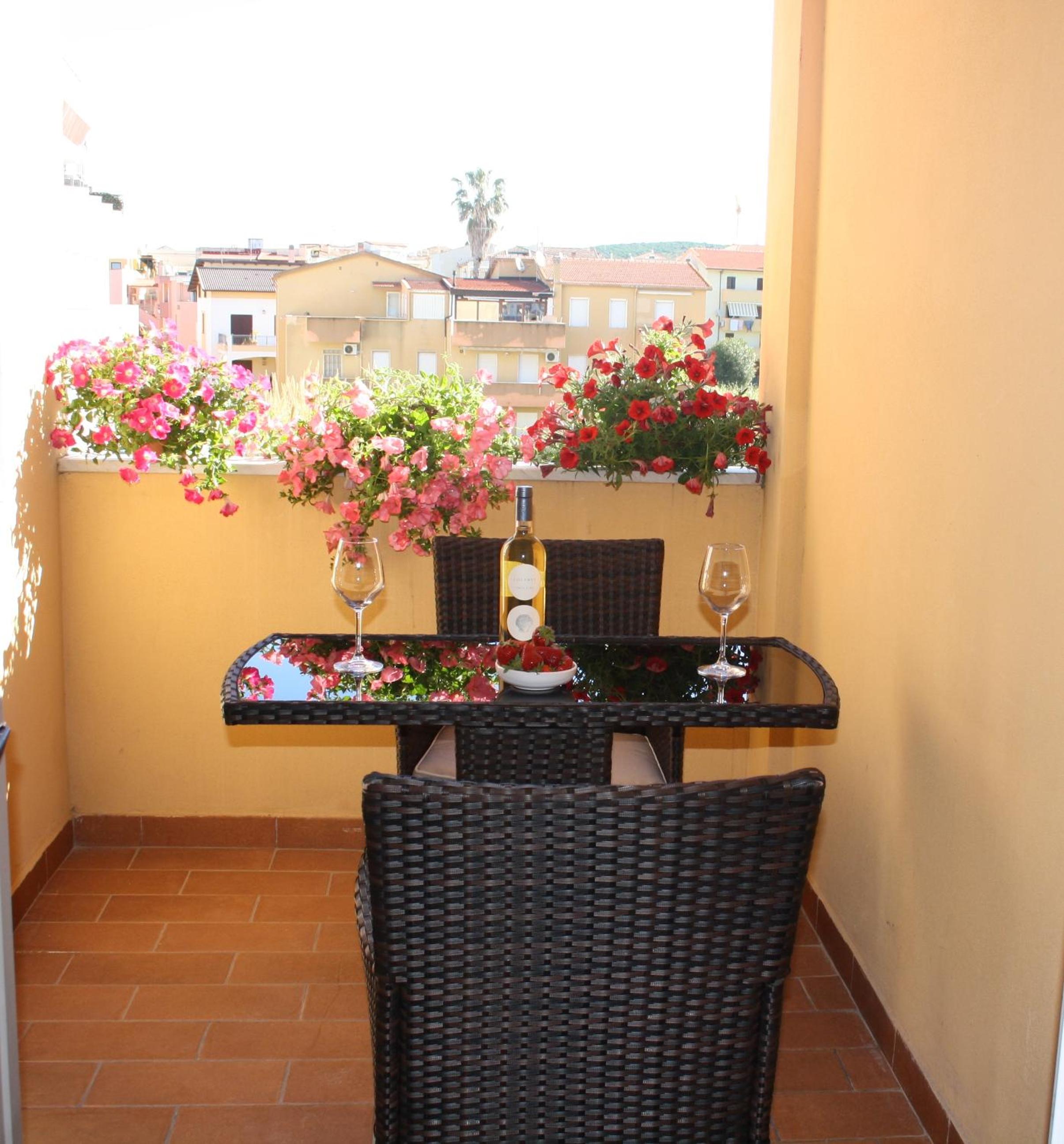 Standard One-Bedroom Apartment photo 1