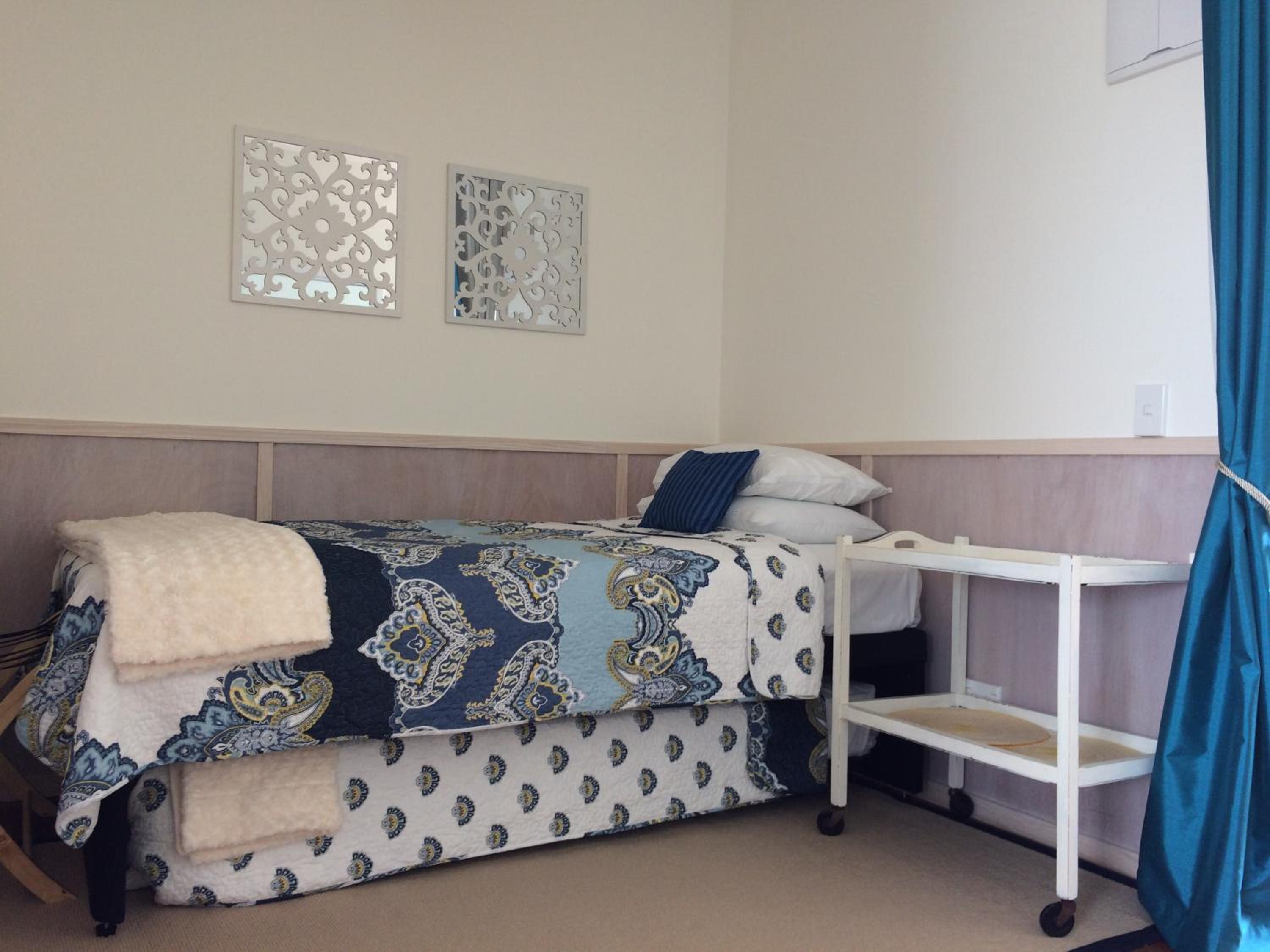 Family Room - Disability Access - Photo 3