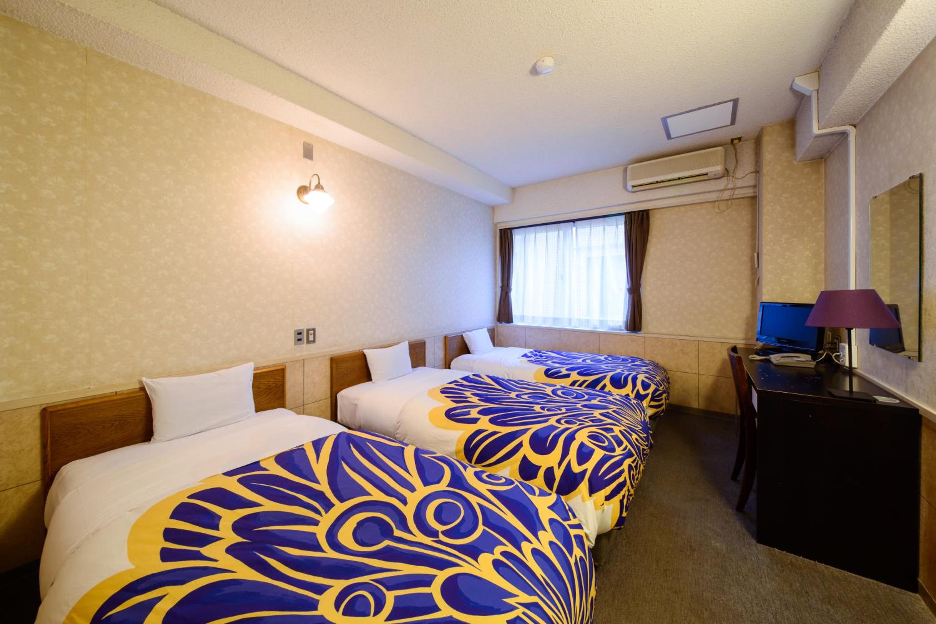 Triple Room - Non-Smoking