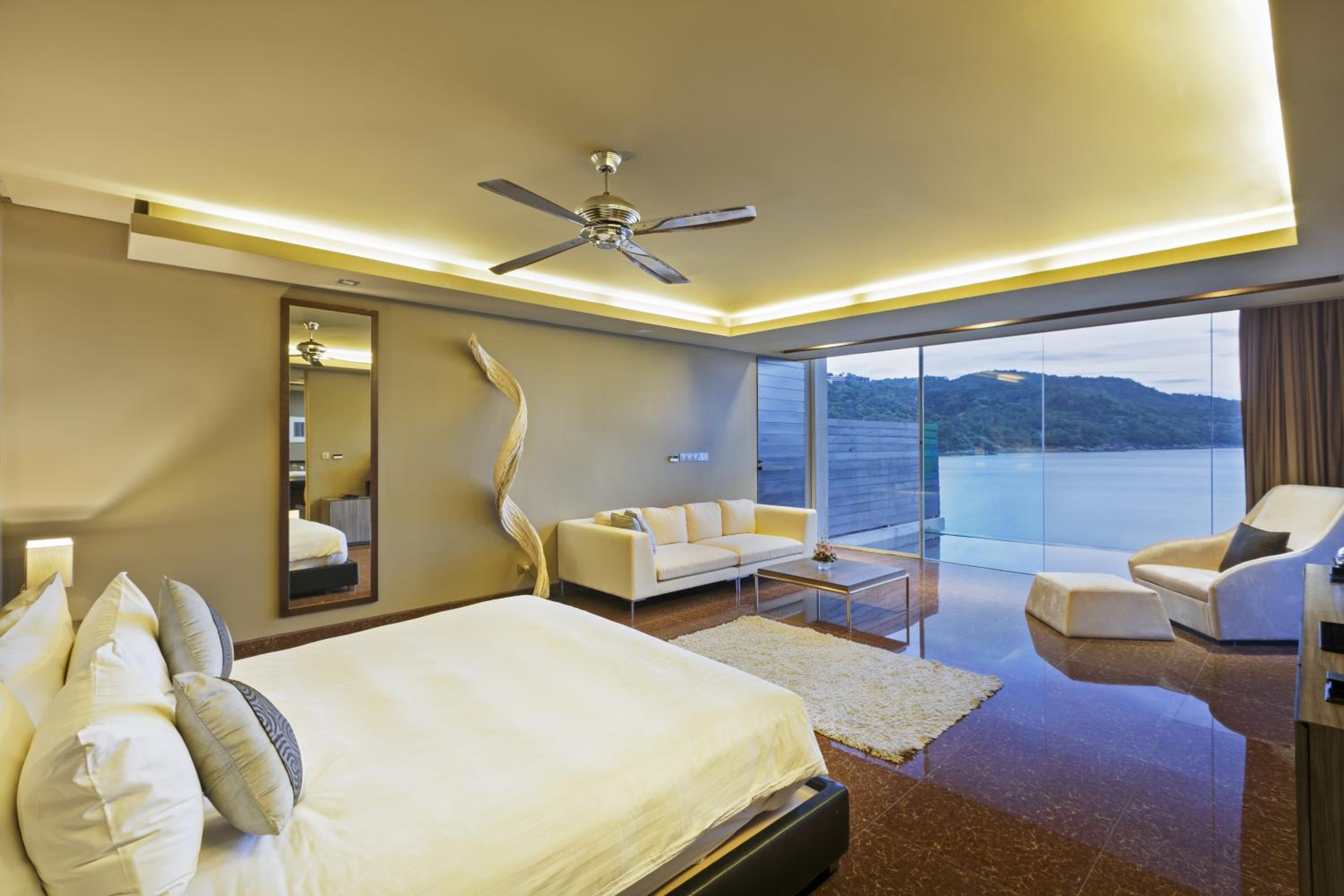 Grand Private Pool Suite - Photo 11