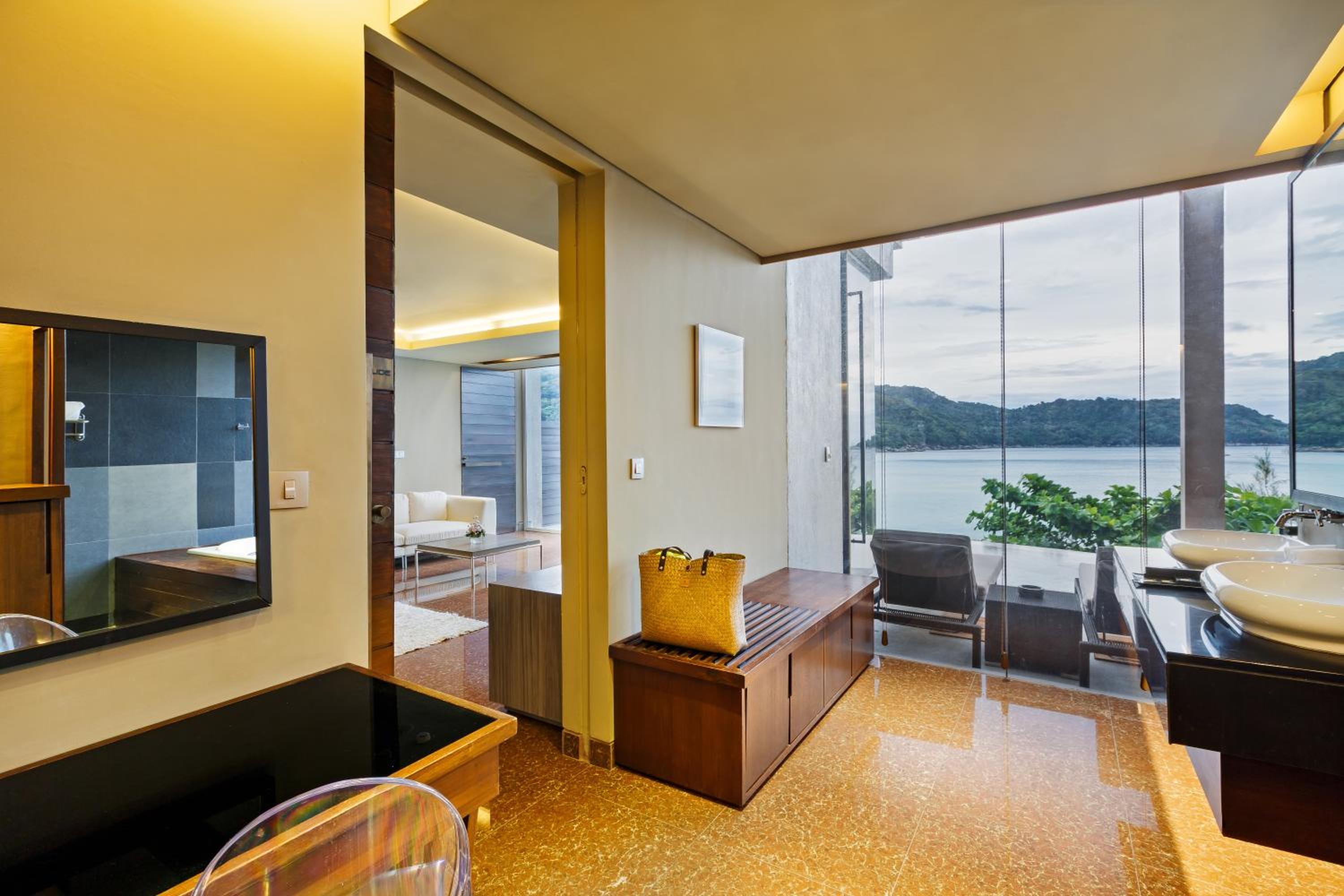 Grand Private Pool Suite - Photo 14