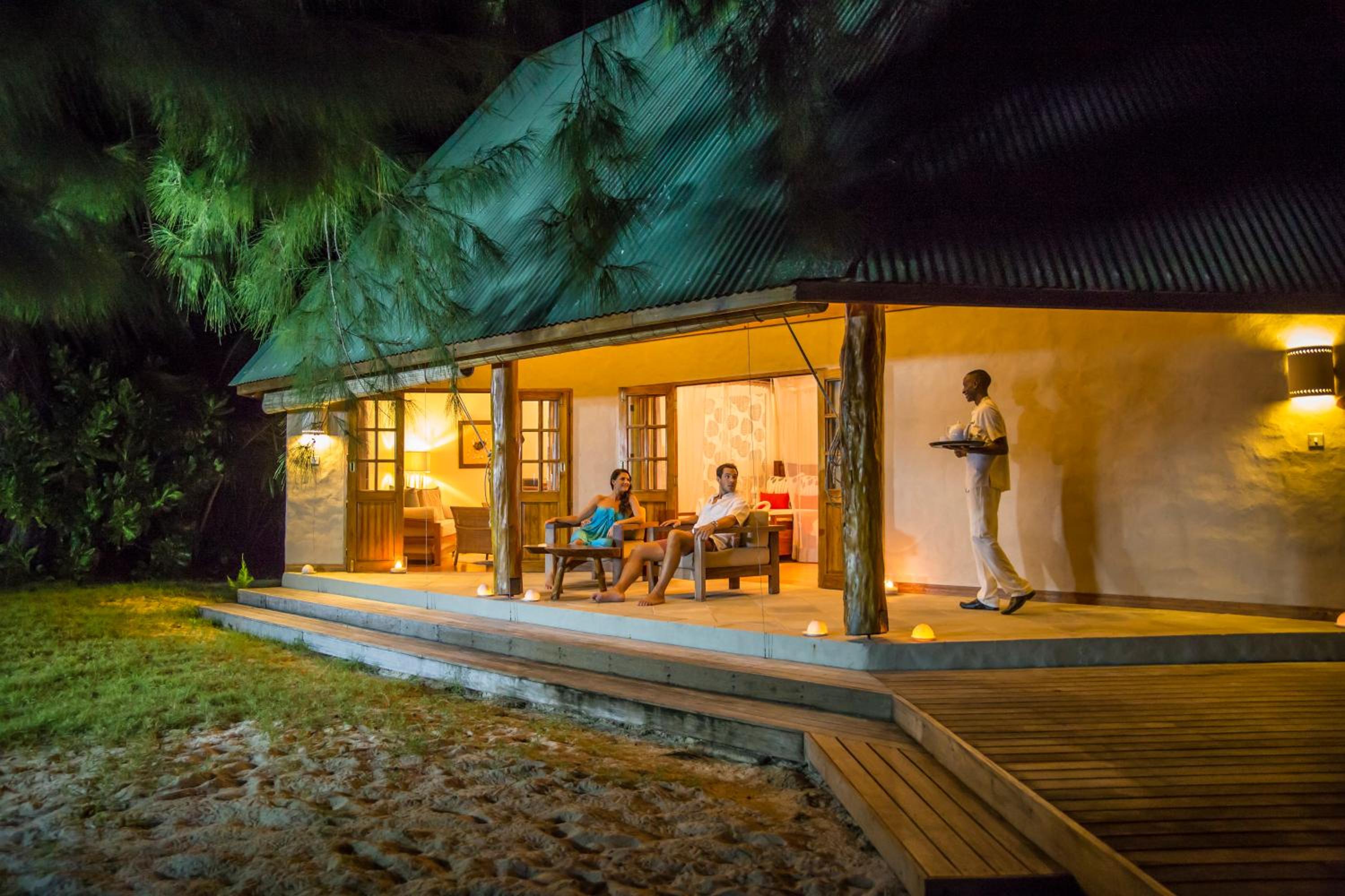 Deluxe Beach Cottage photo 3