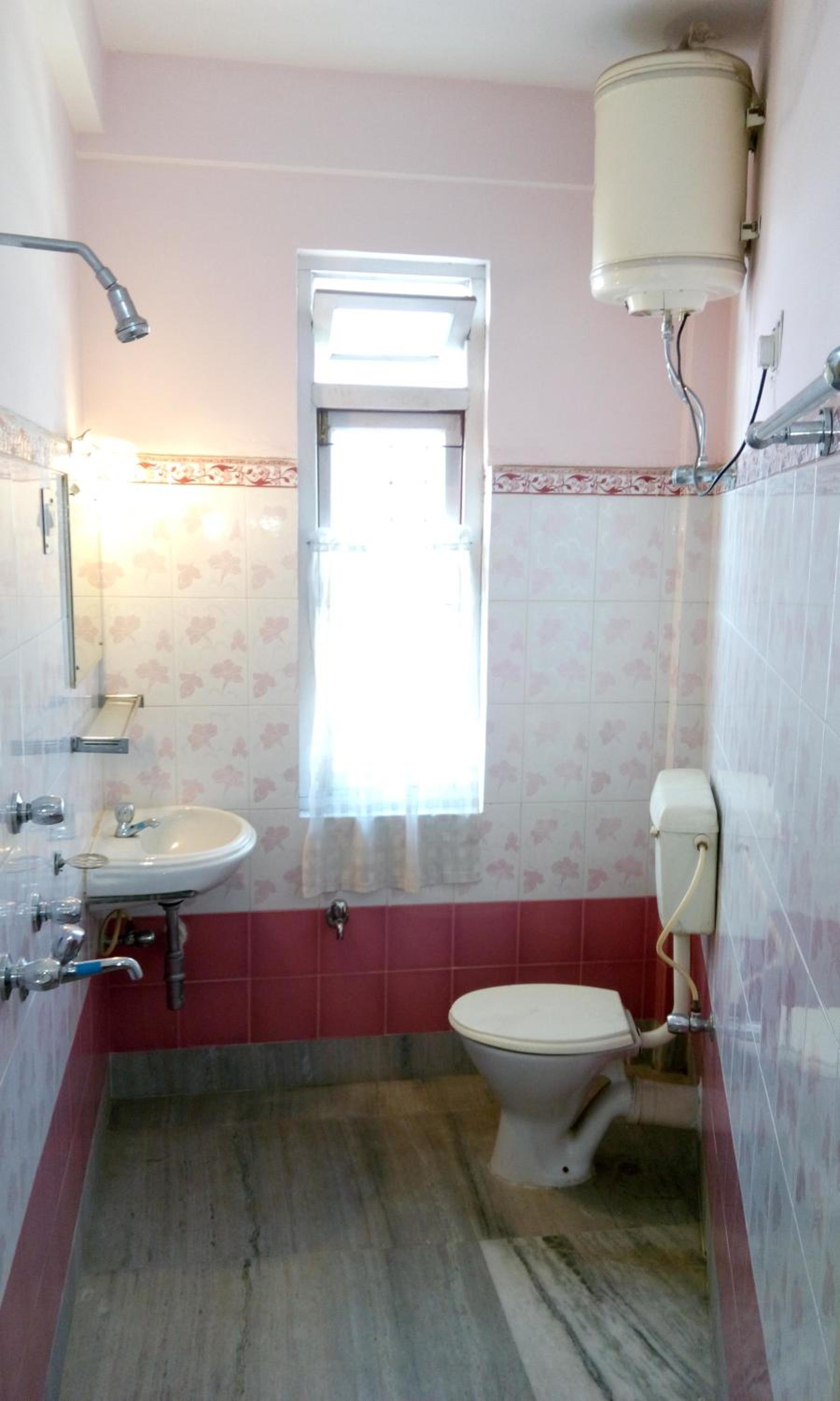 Two-Bedroom Apartment - Photo 8