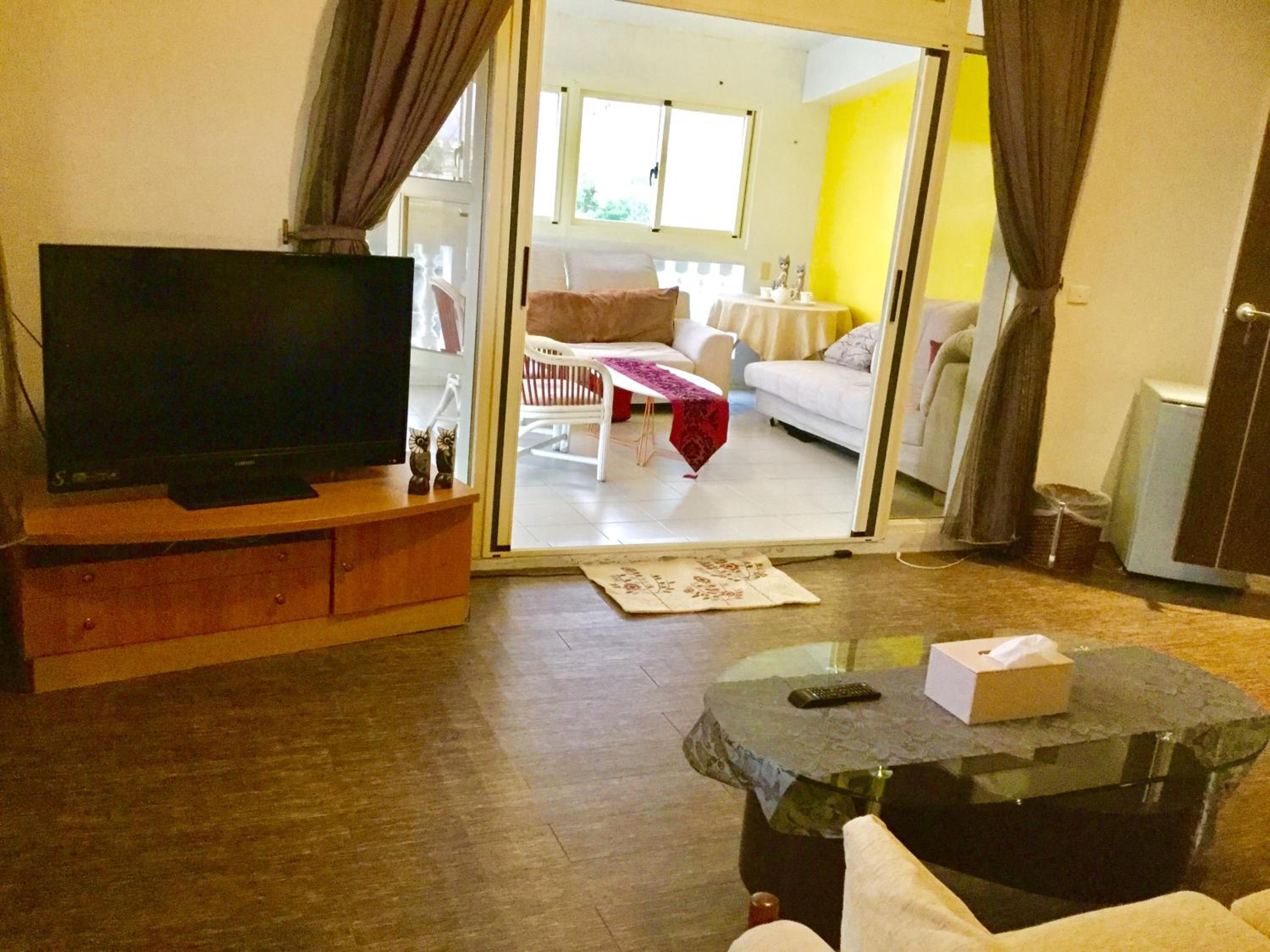 Queen Room photo 1