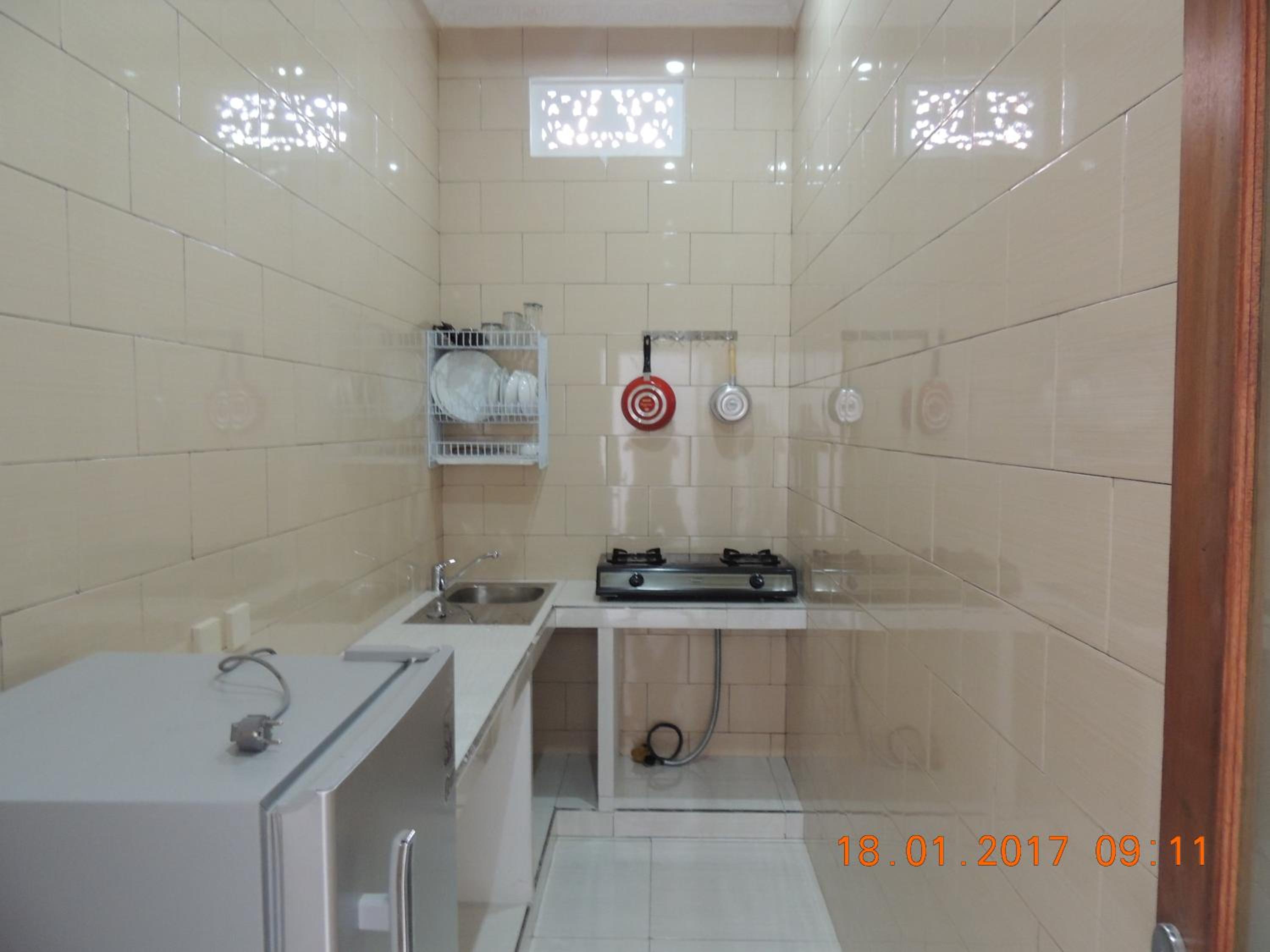 Double Room with Patio - Photo 7